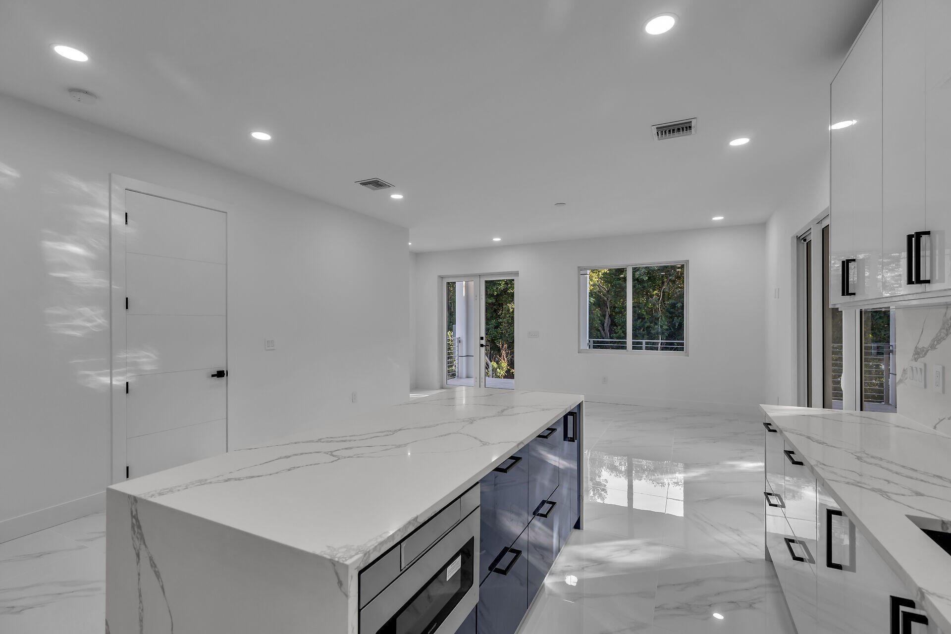 46 Transylvania Avenue Property Photo 8