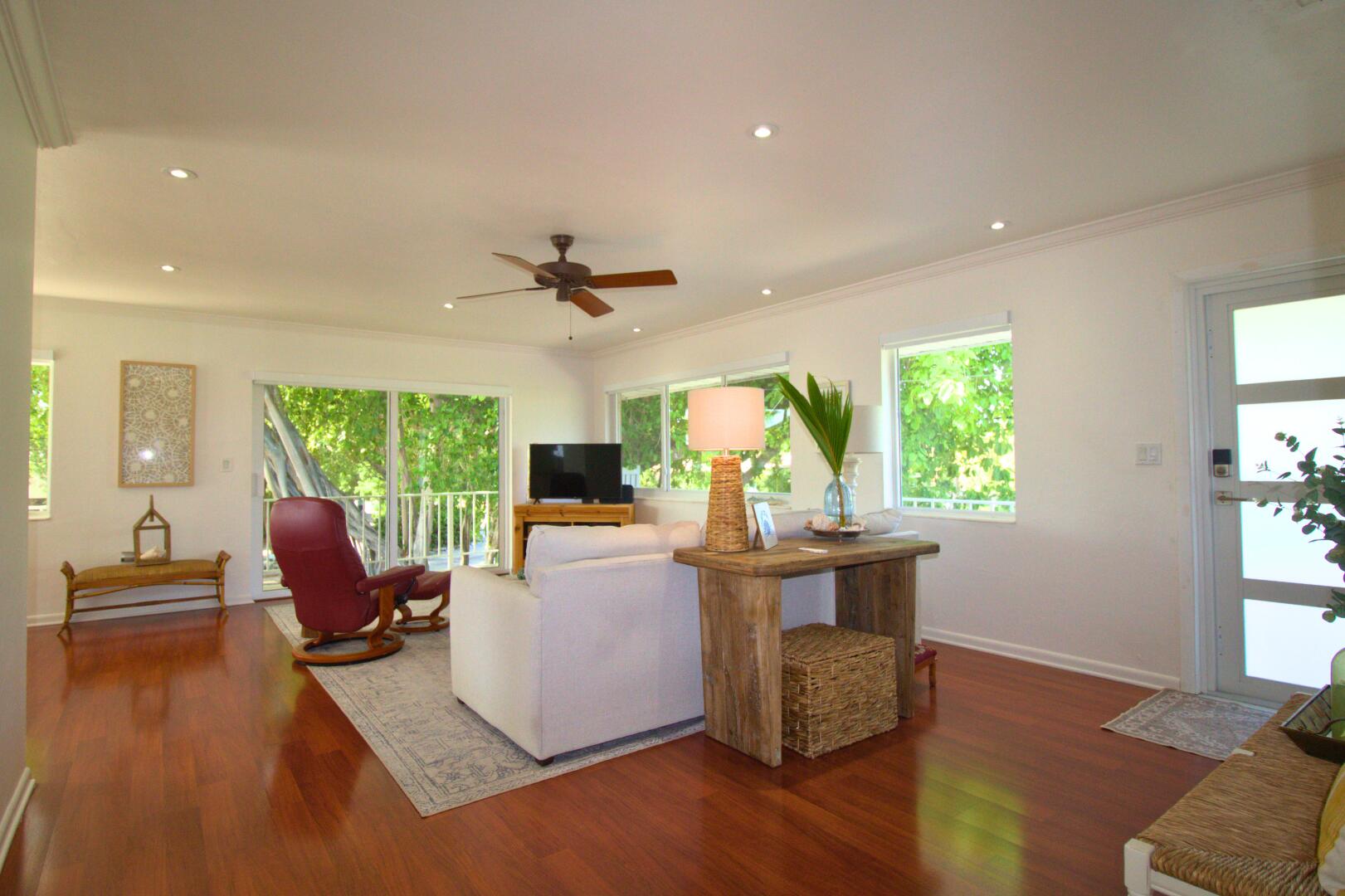 210 Schooner Lane Property Photo 8