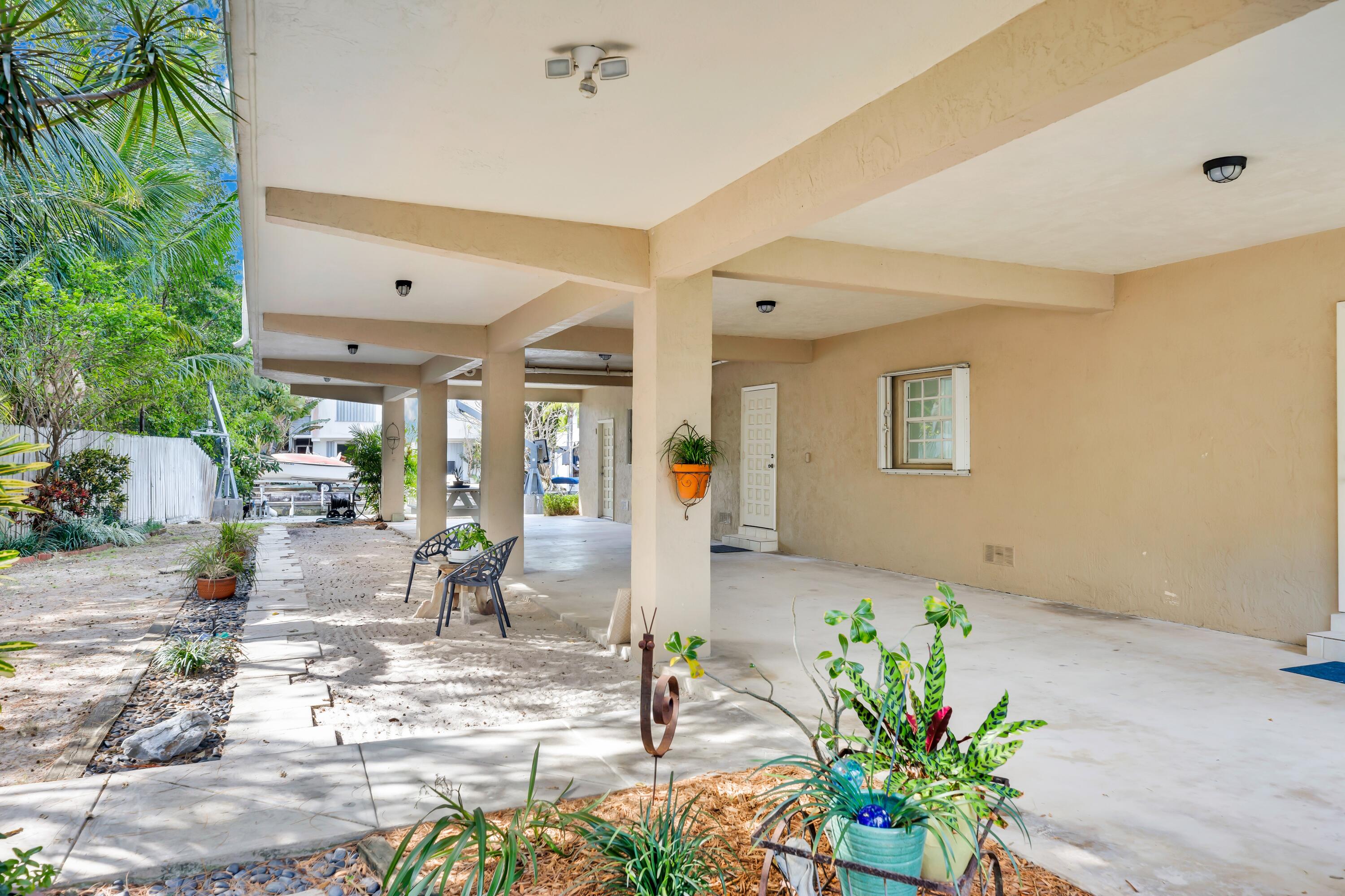 290 Woods Avenue Property Photo 45