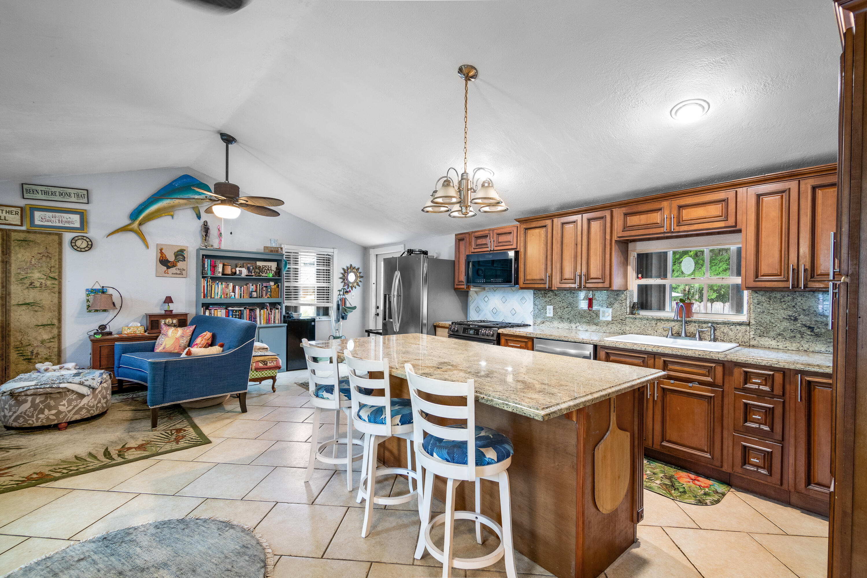 31124 E Avenue E Property Photo 17