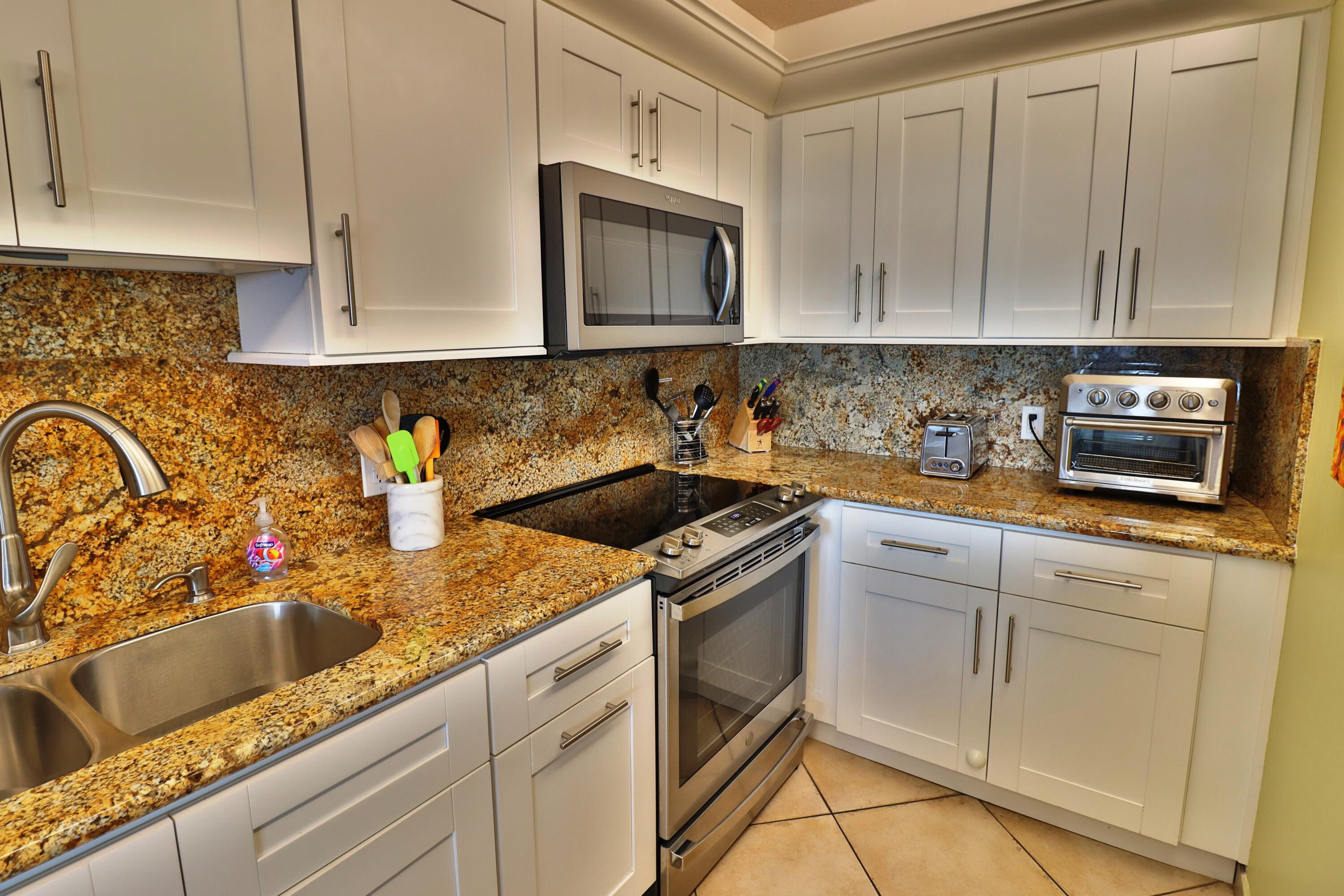 1530 Ocean Bay Drive, 411 Property Photo 14