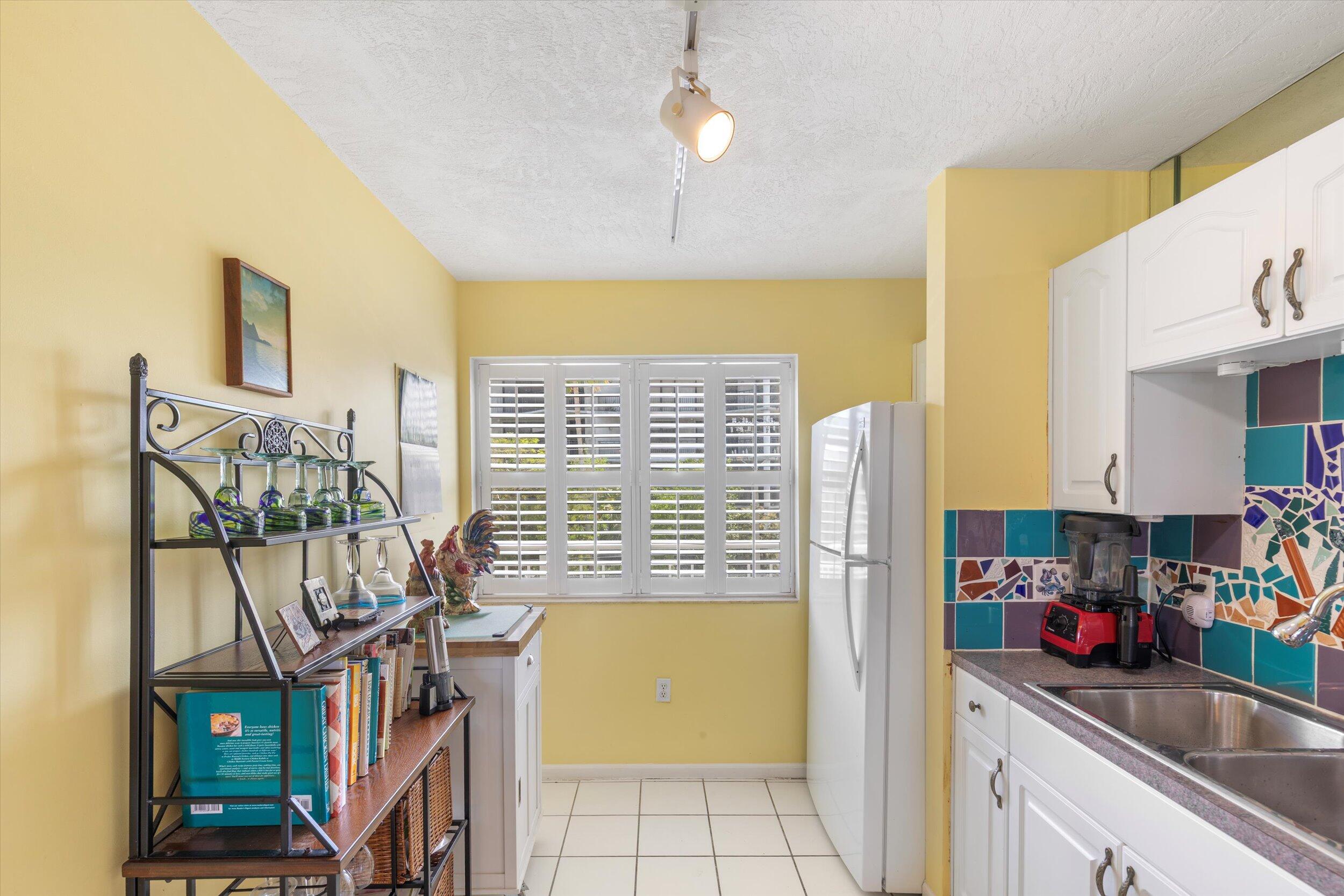 1901 S Roosevelt Boulevard, 201w Property Photo 16
