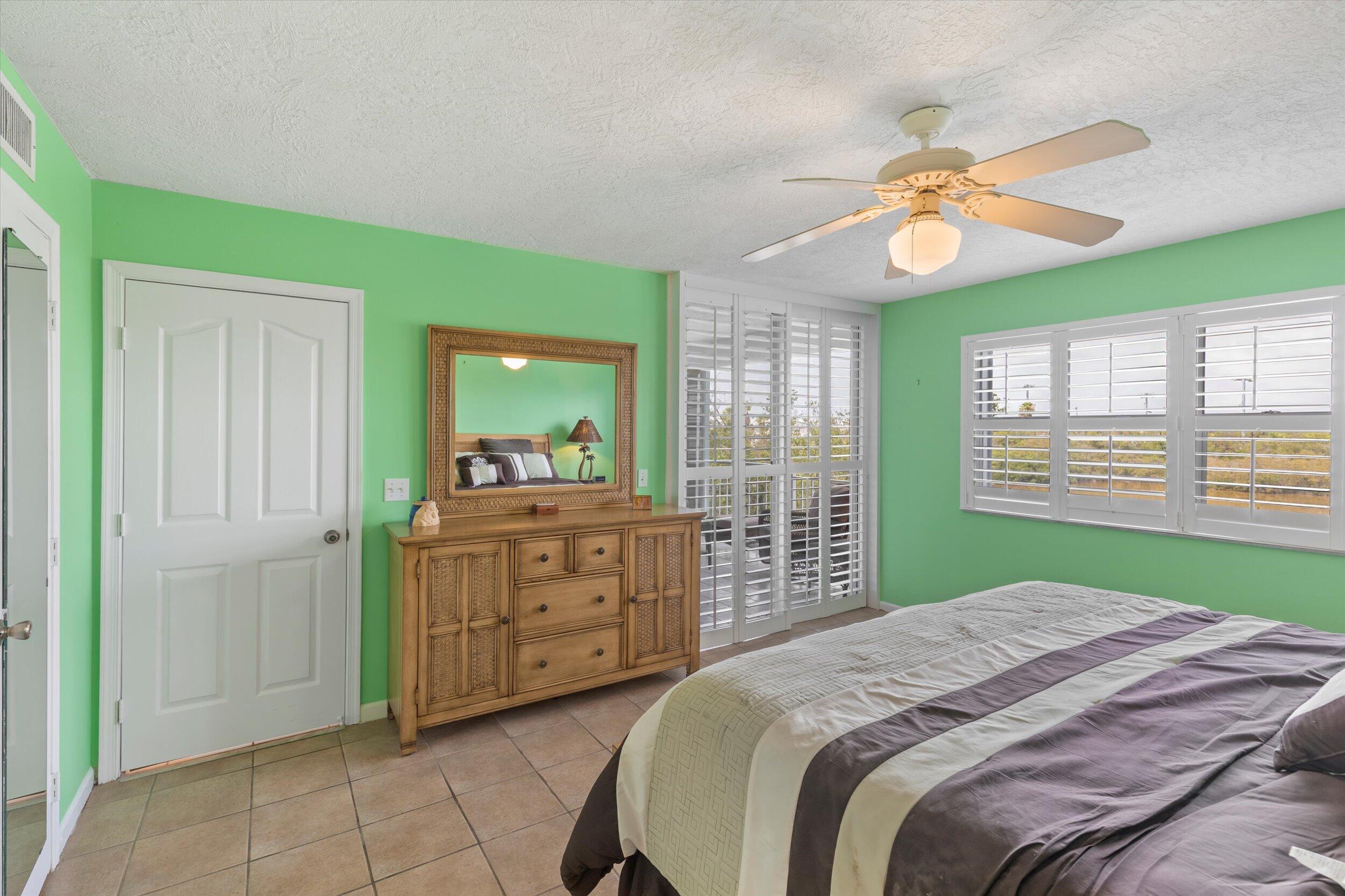 1901 S Roosevelt Boulevard, 201w Property Photo 20