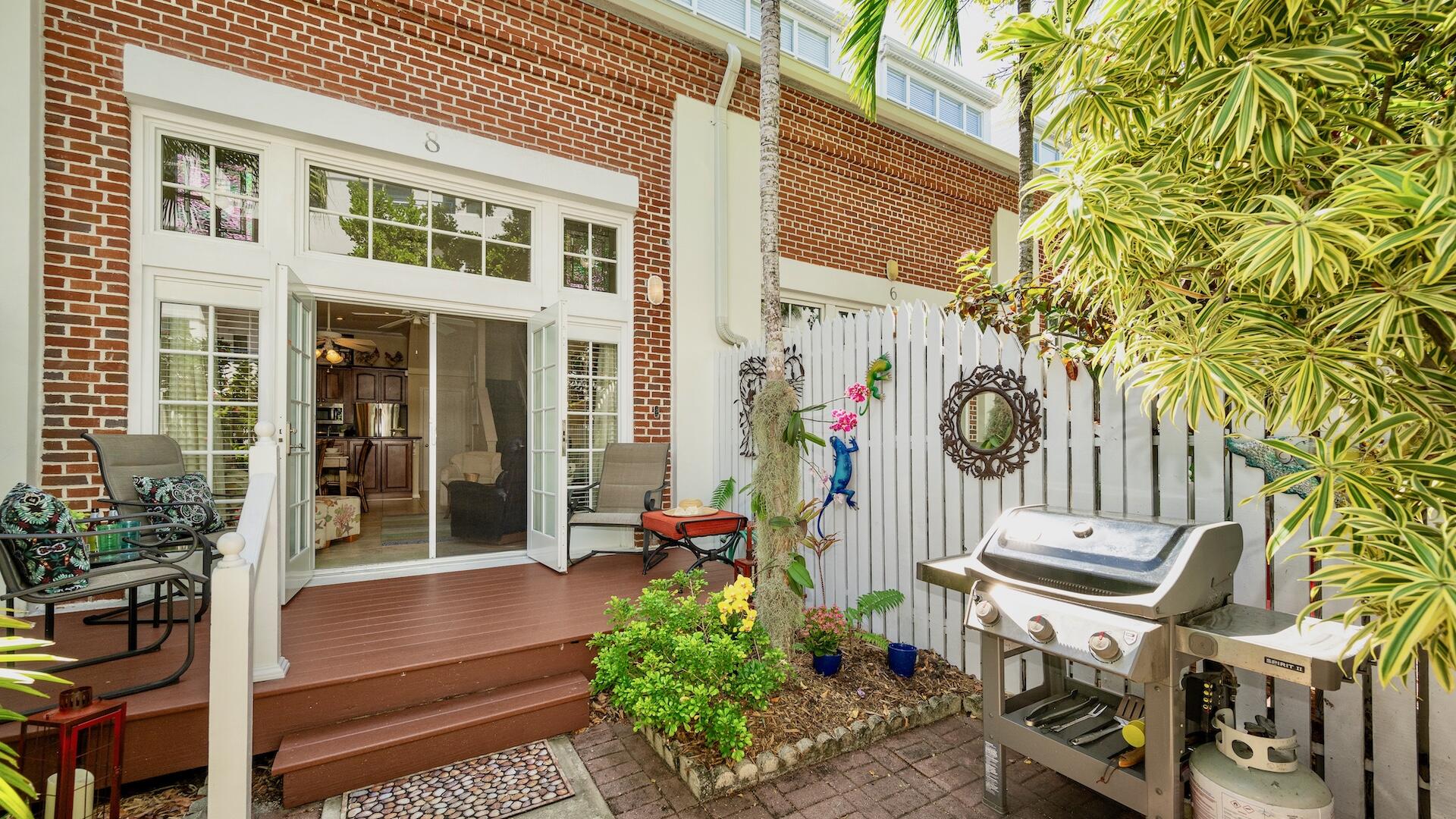 101 Front Street, 8 Property Photo 1