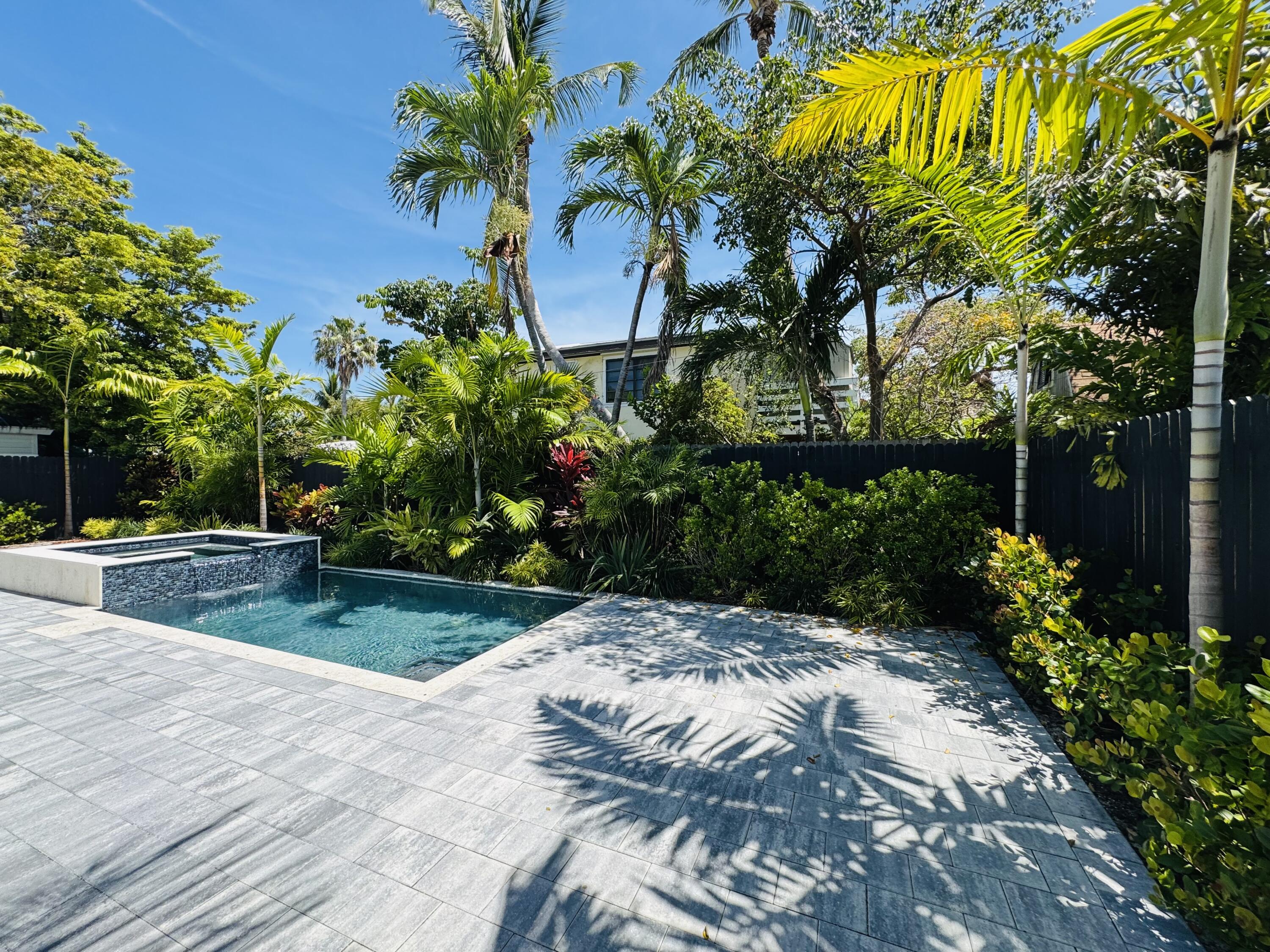 1708 Duncan Street Property Photo 8