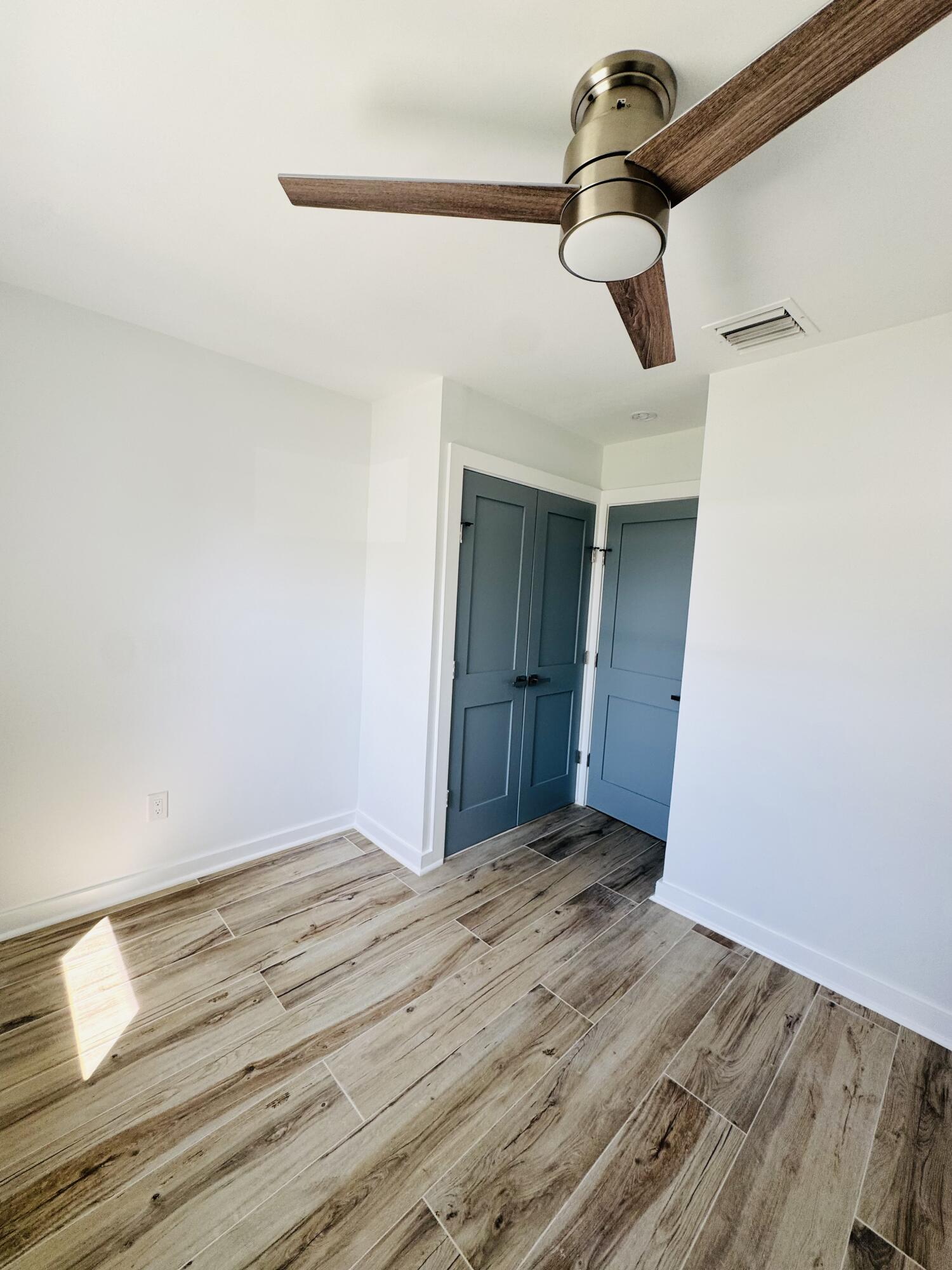 1708 Duncan Street Property Photo 23