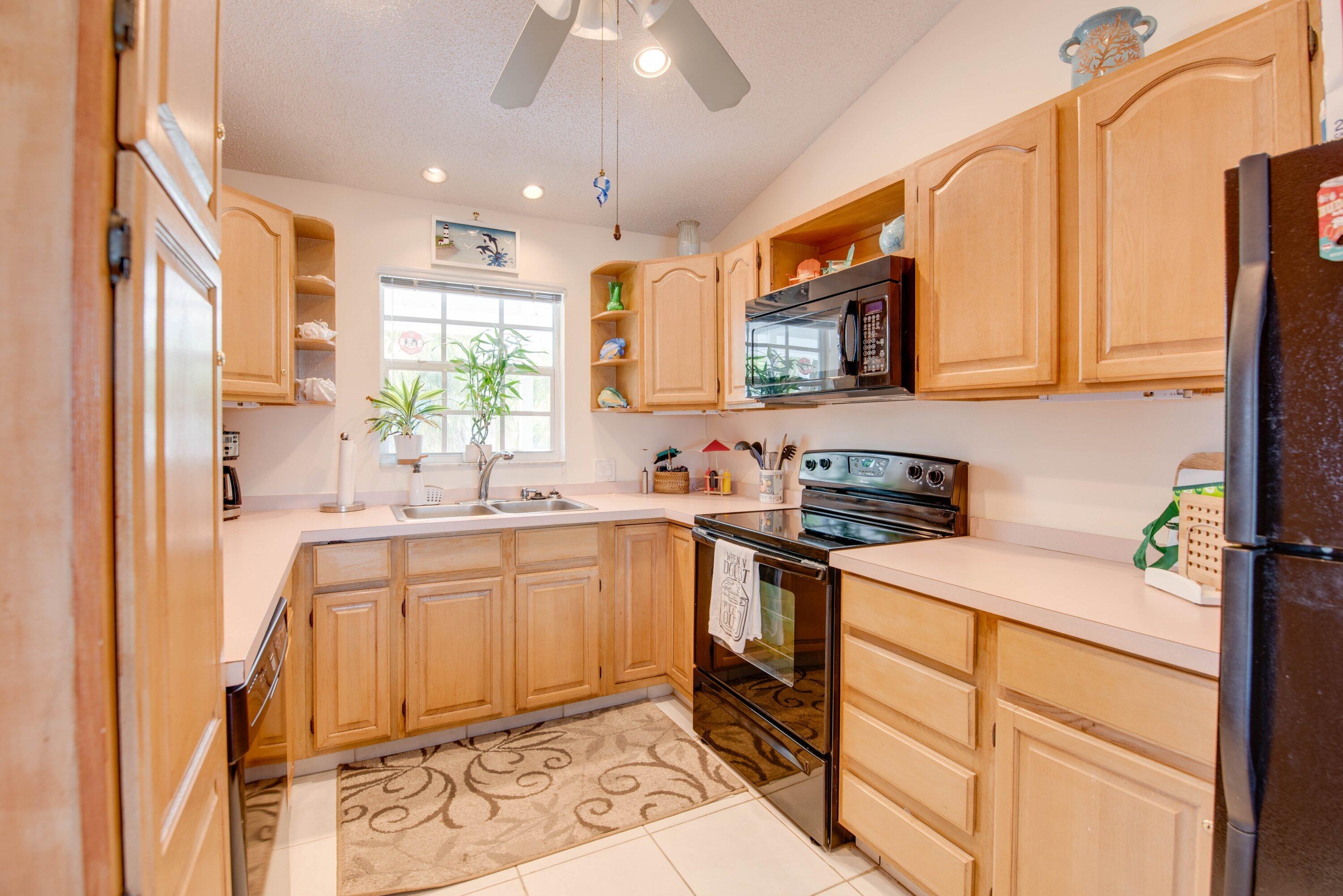 306 N Anglers Drive, B Property Photo 7
