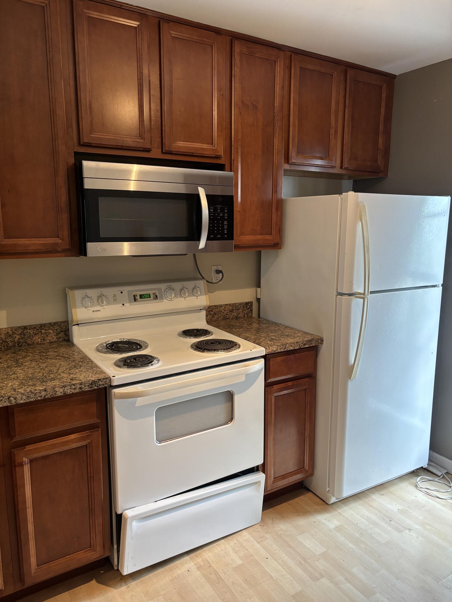 3314 Northside Drive, 46 Property Photo 5