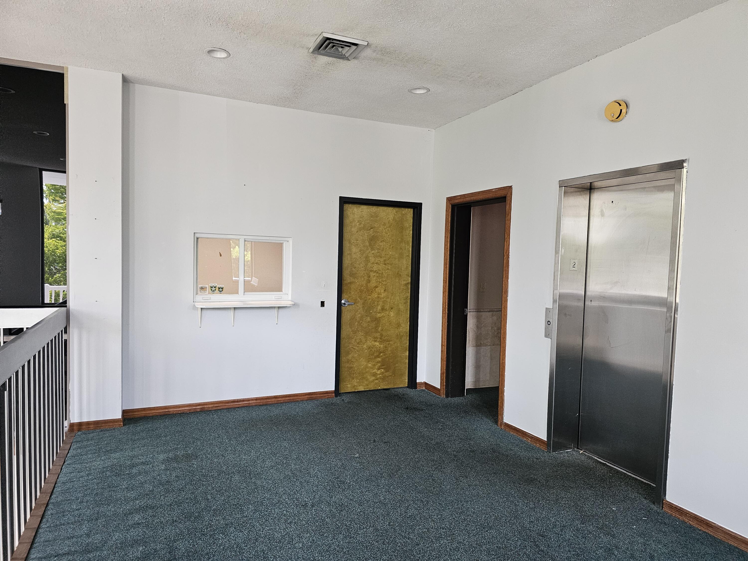 99451 Overseas Highway, 2nd Floor Property Photo 6