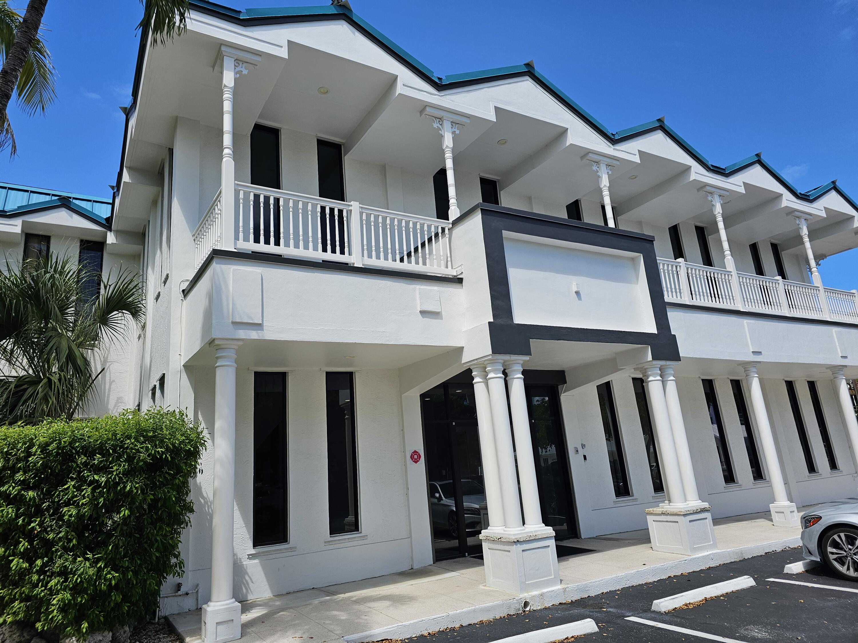 99451 Overseas Highway, 2nd Floor Property Photo 3
