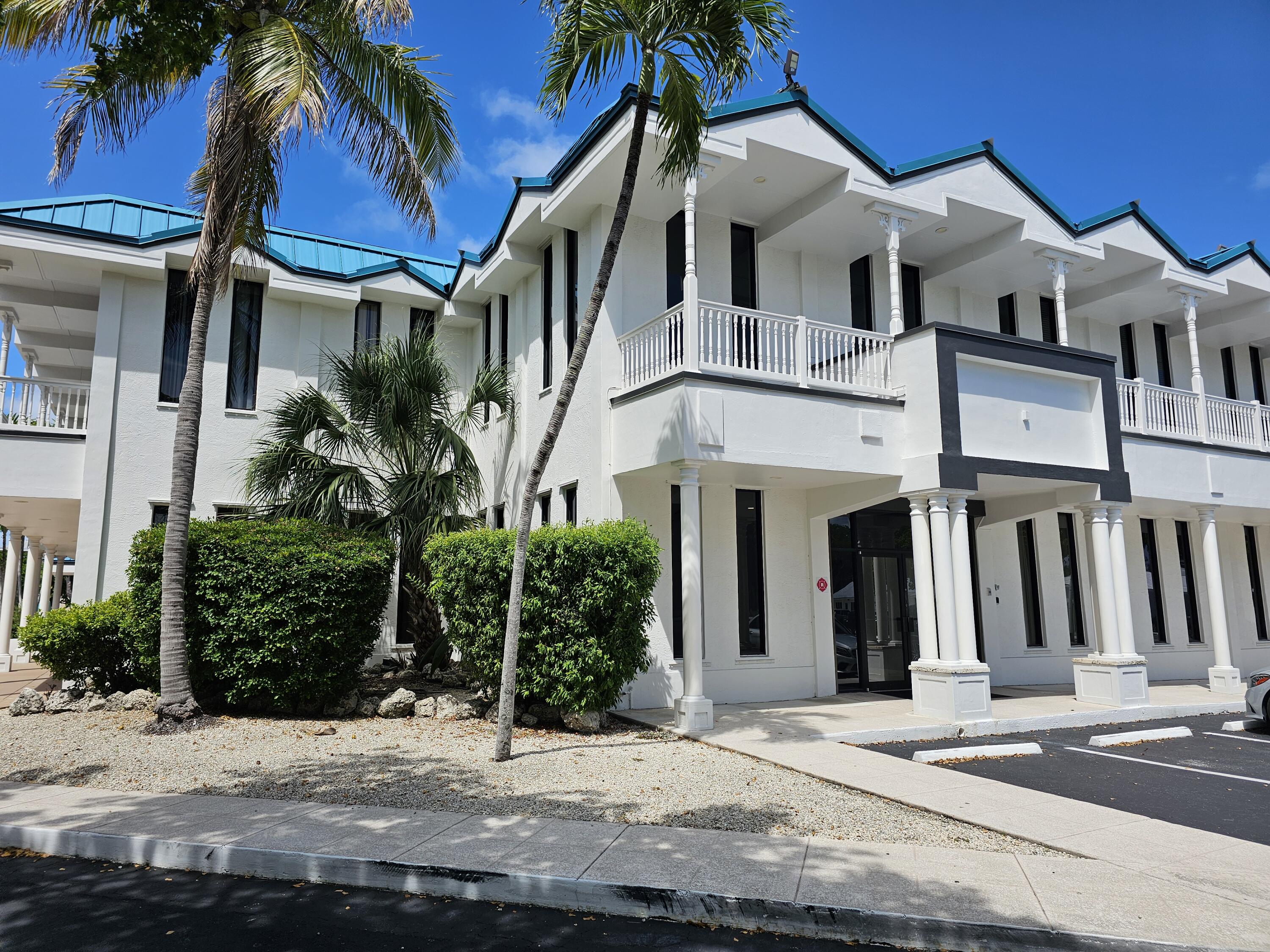 99451 Overseas Highway, 2nd Floor Property Photo 4
