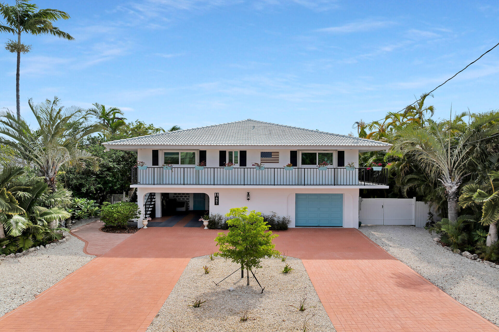 661 12th Street Property Photo 1