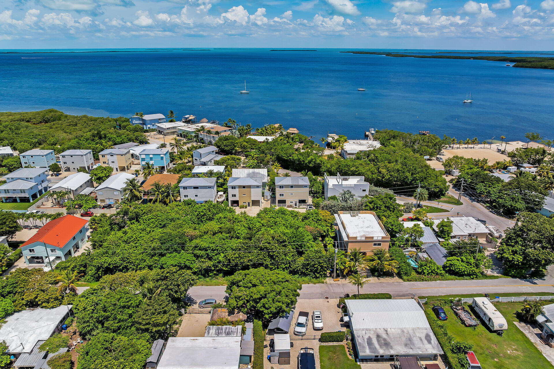 Lakeview And Poinciana Drive Property Photo 22