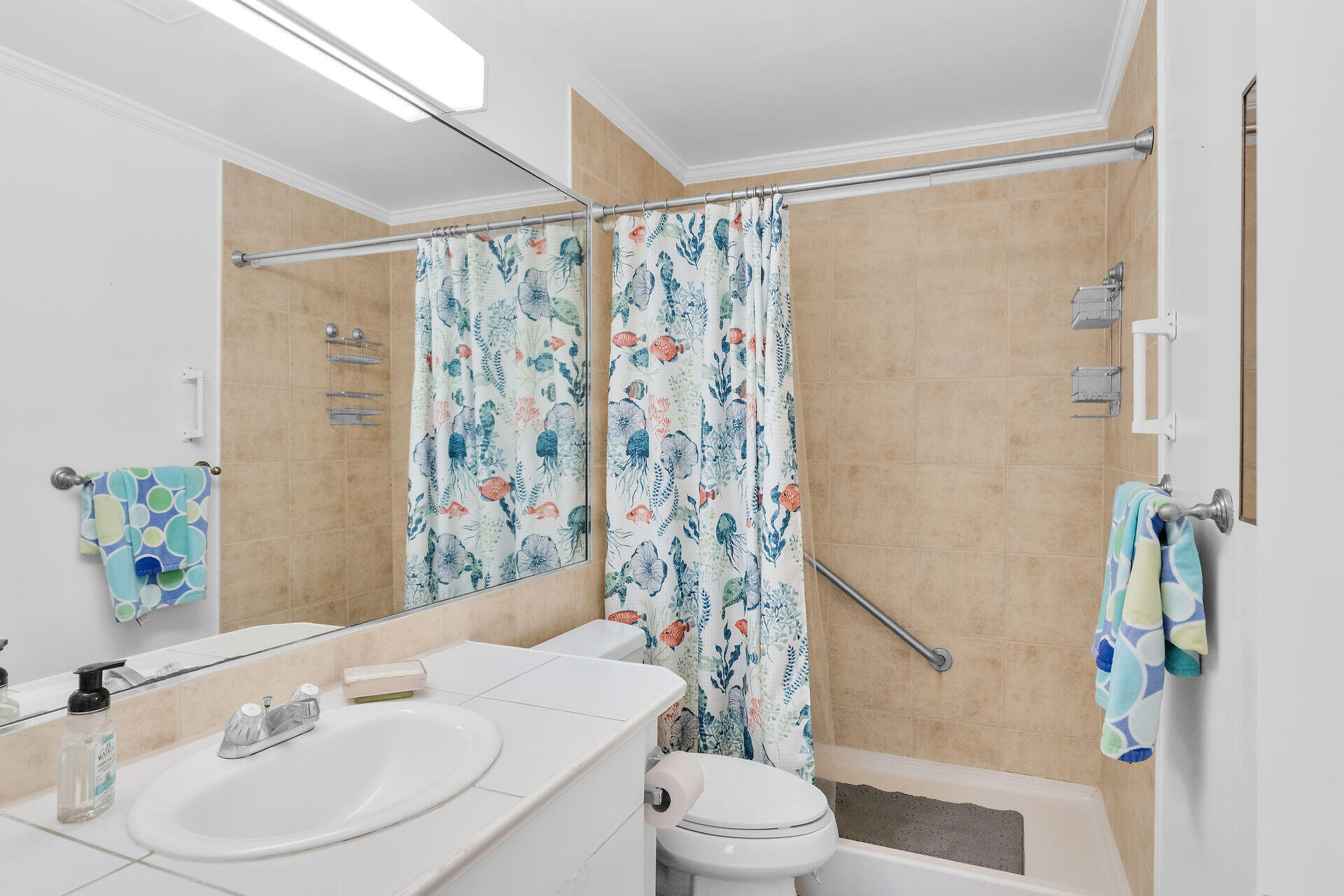 109 Avenue D, 304 Property Photo 27