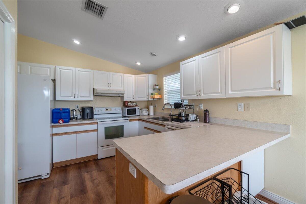 31243 E Avenue Property Photo 5