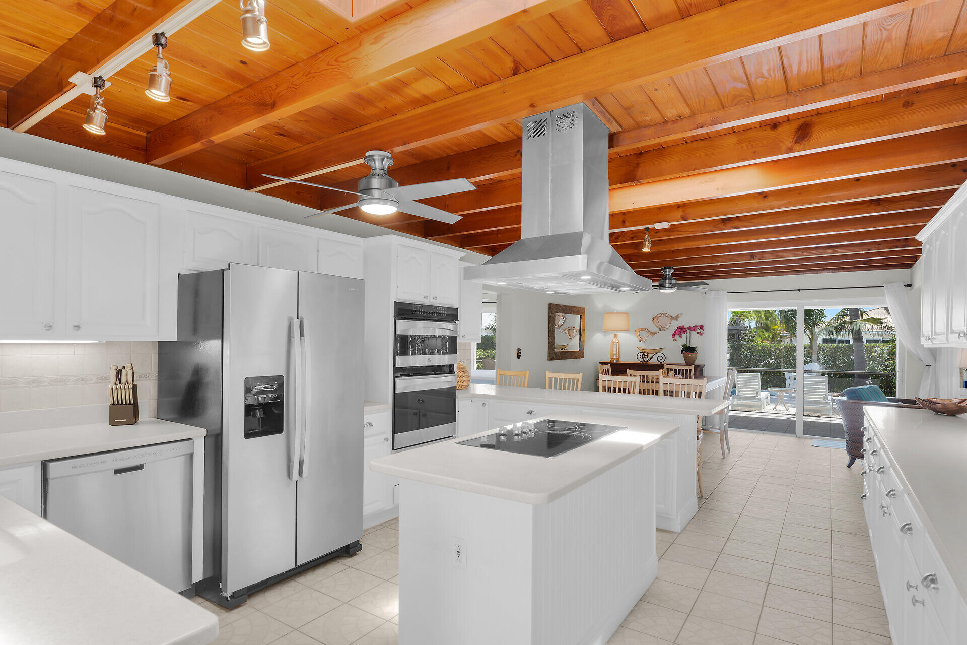 351 5th Street Property Photo 4