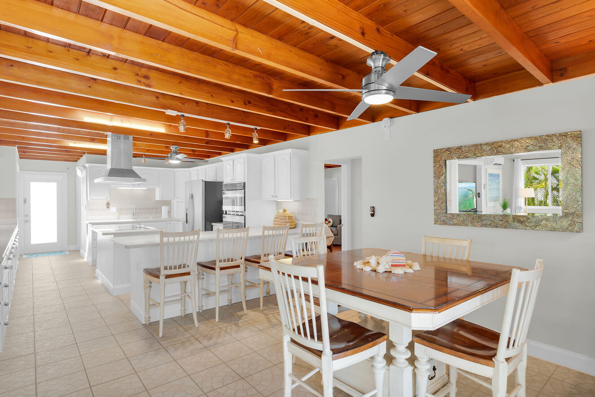 351 5th Street Property Photo 5
