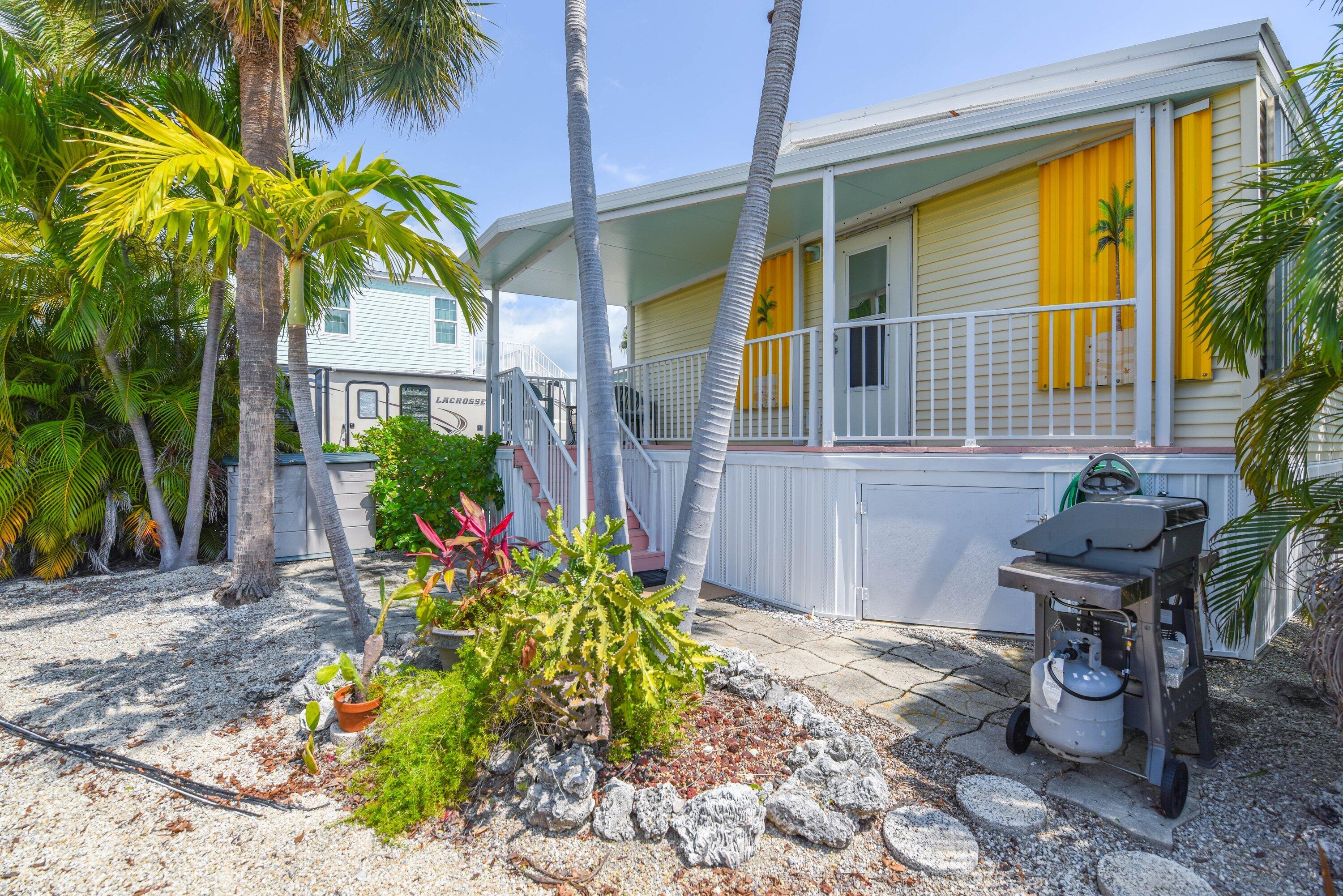701 Spanish Main Drive, 635 Property Photo 24