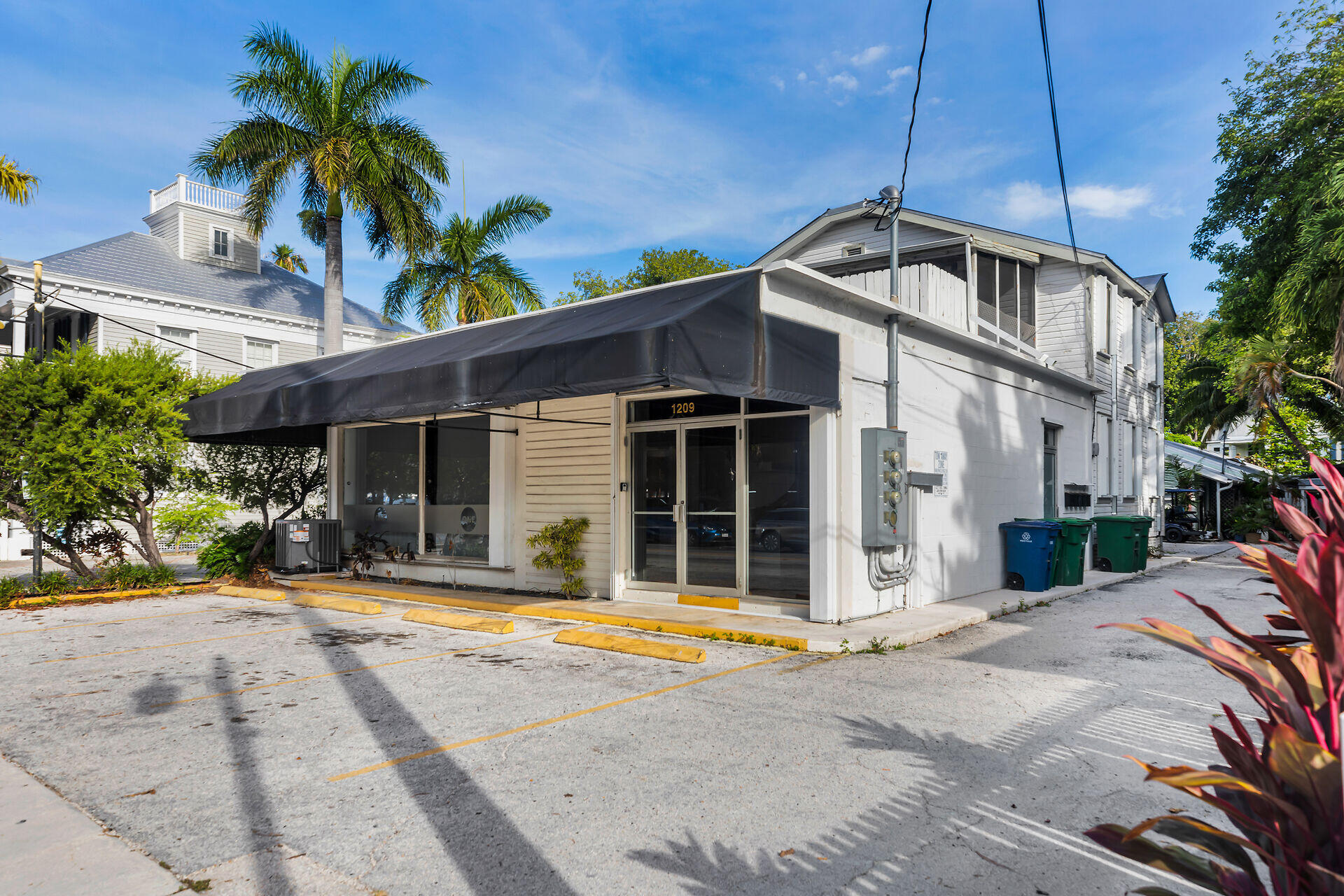 1209 Truman Avenue, 1 Property Photo 3