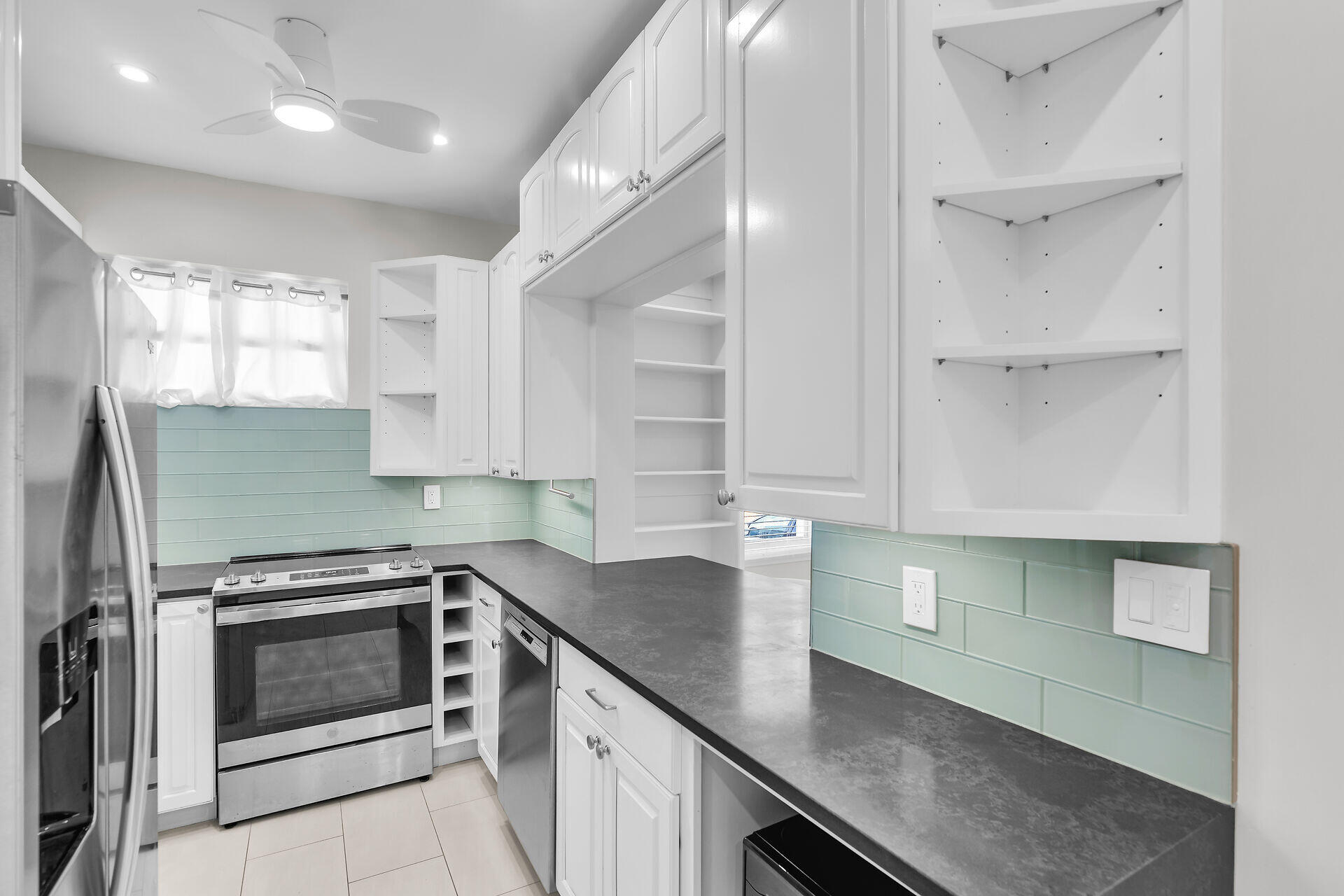 1209 Truman Avenue, 2 Property Photo 13