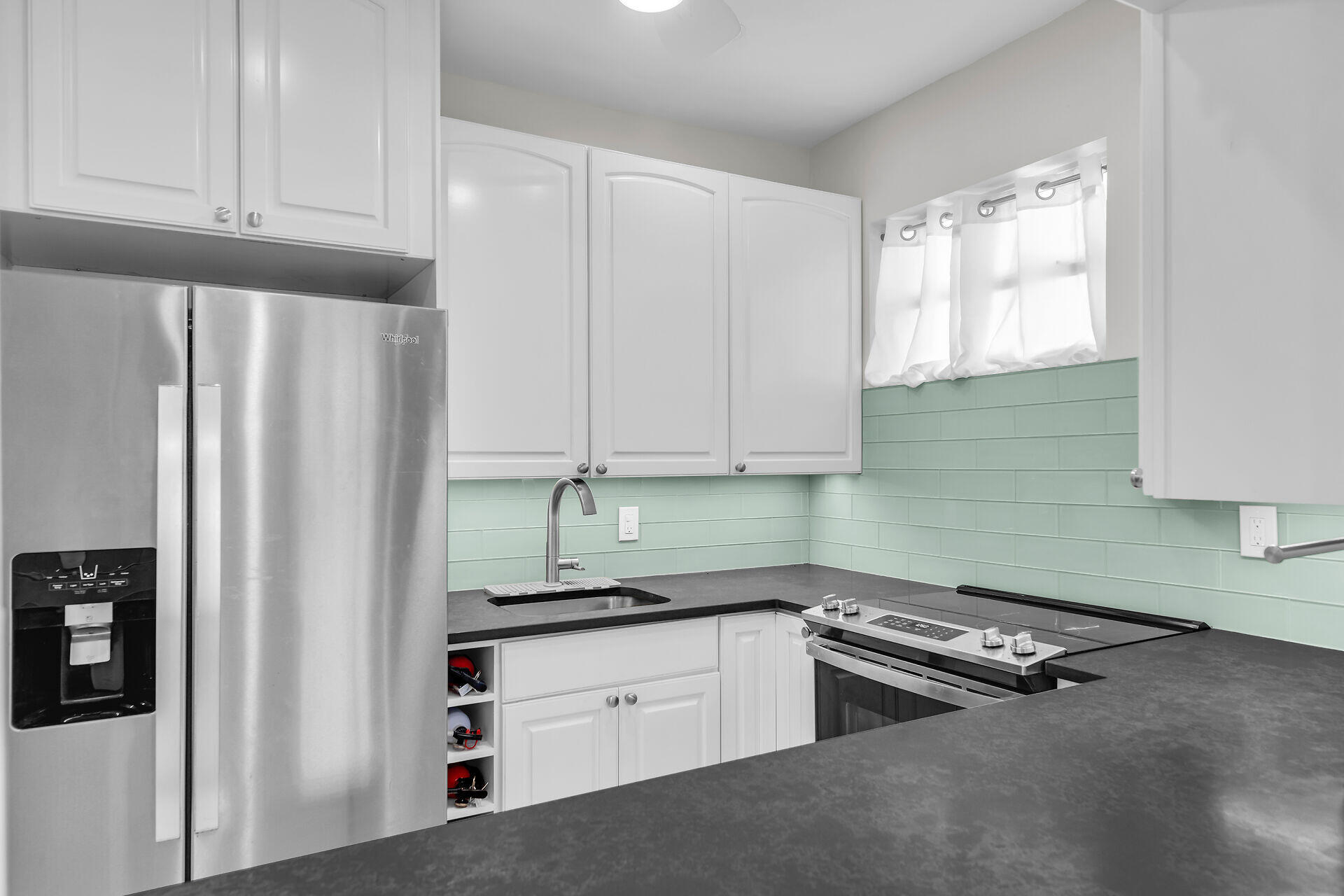 1209 Truman Avenue, 2 Property Photo 14