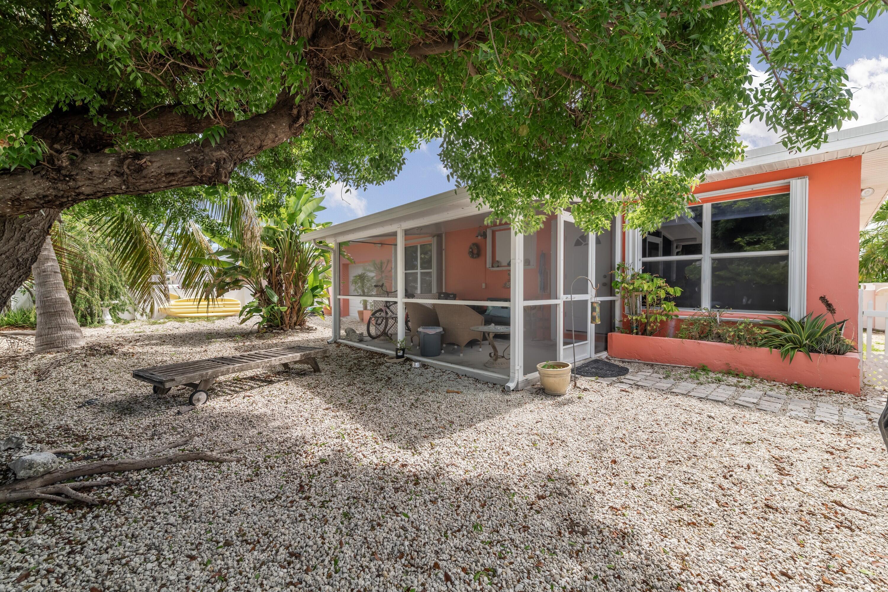11050 5th Avenue Ocean Property Photo 2