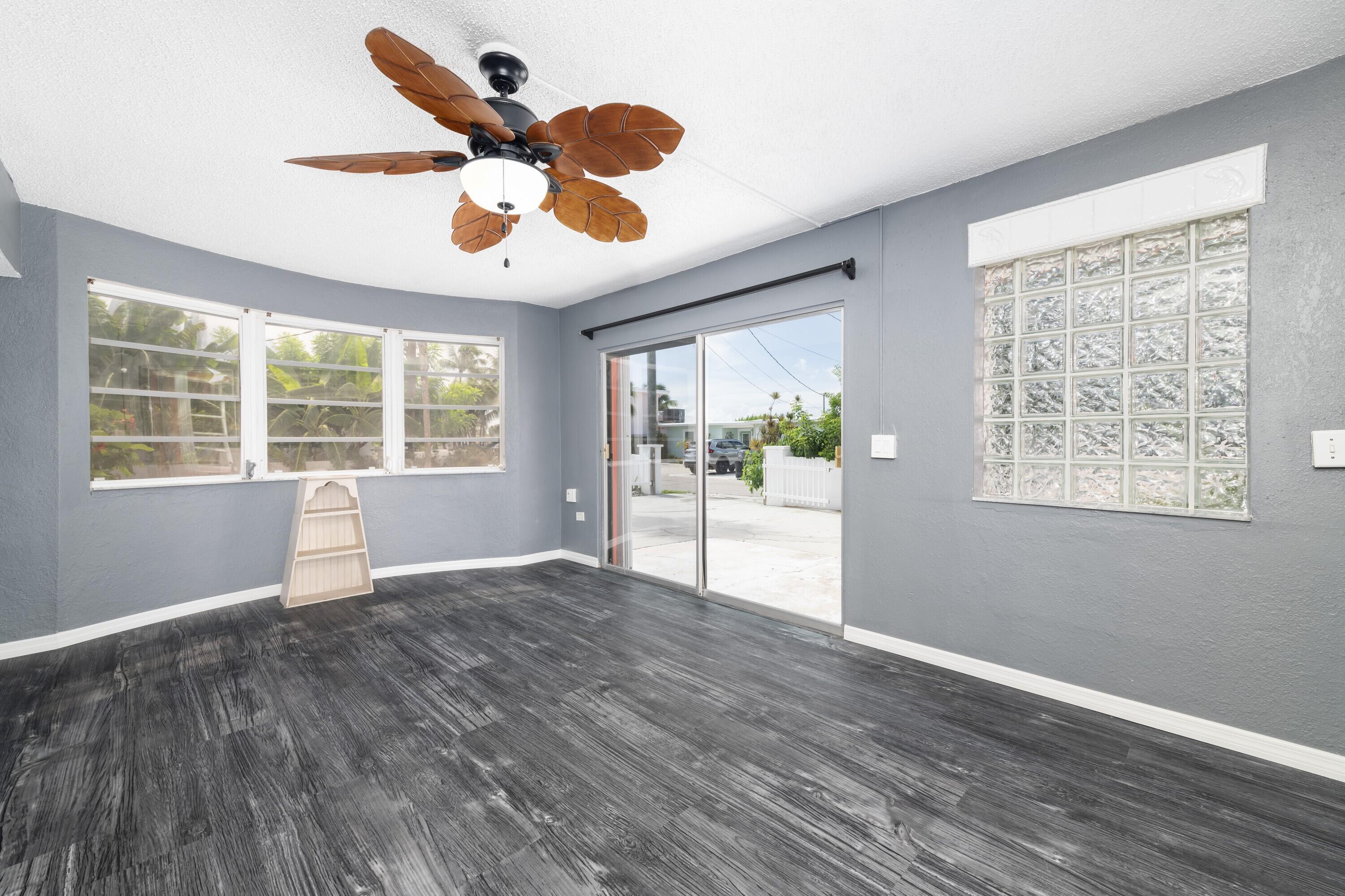 11050 5th Avenue Ocean Property Photo 5