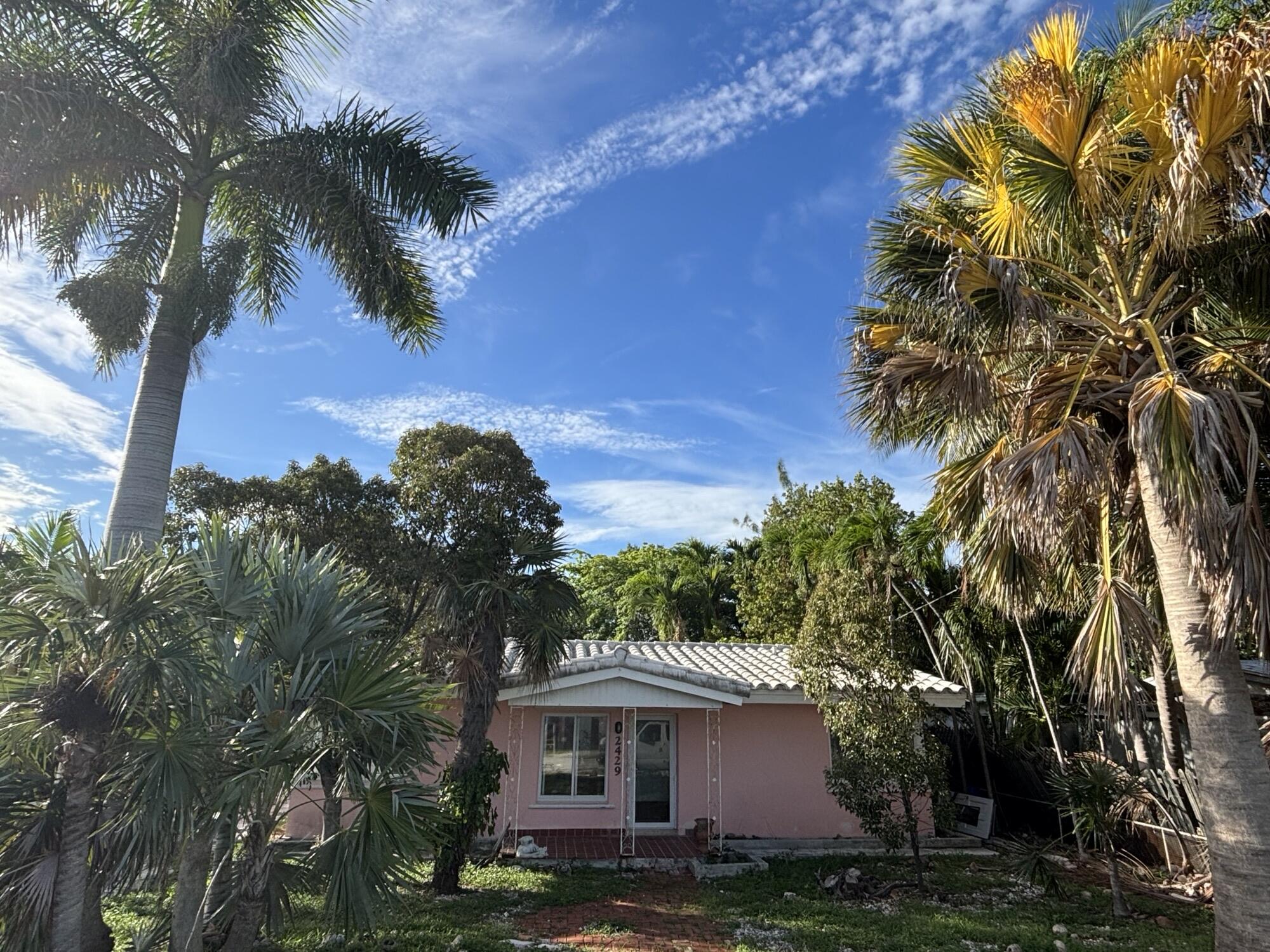 2429 Linda Avenue Property Photo 1