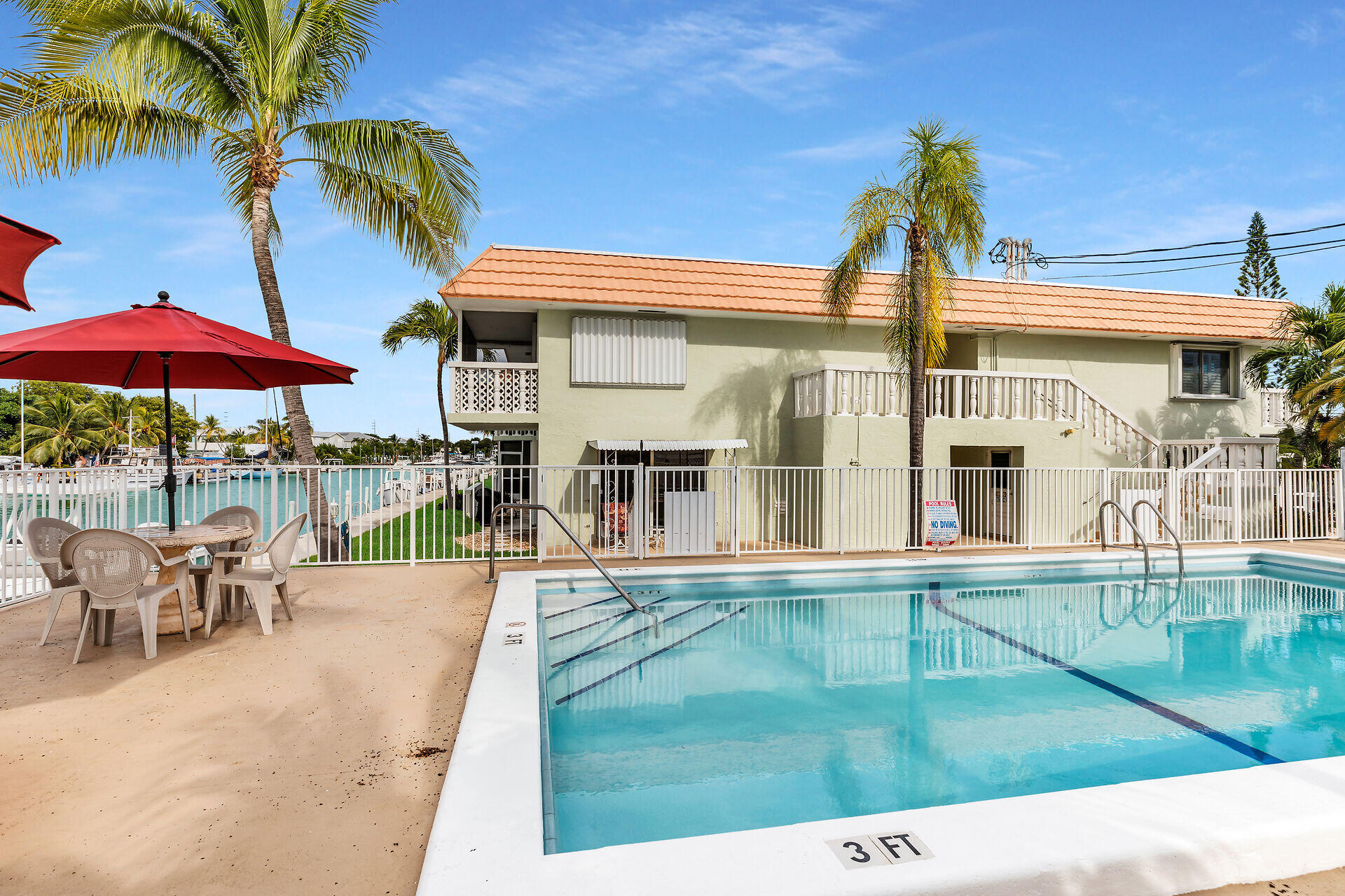 15 Sombrero Boulevard, 210w Property Photo 8