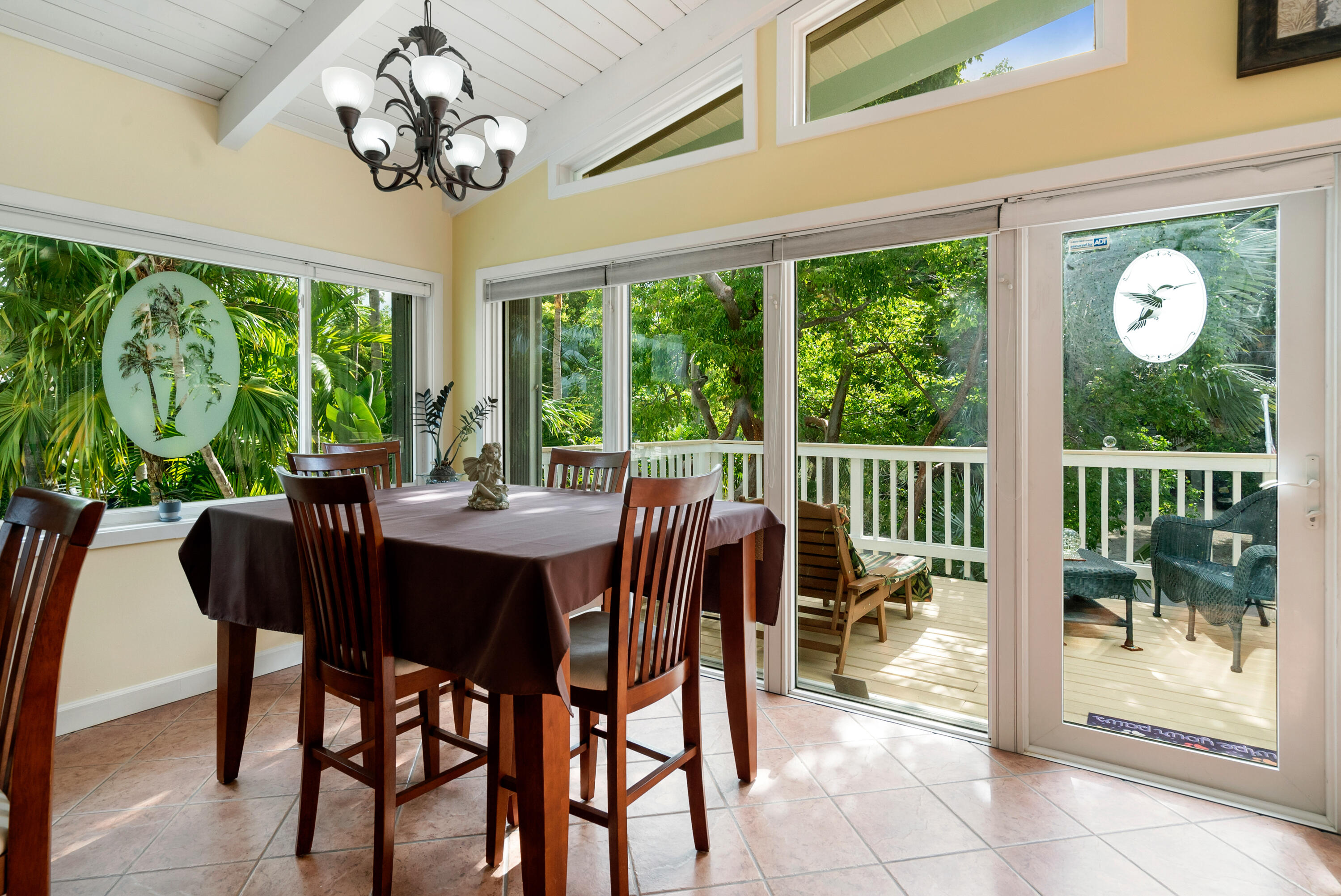 158 Tampa Drive Property Photo 11