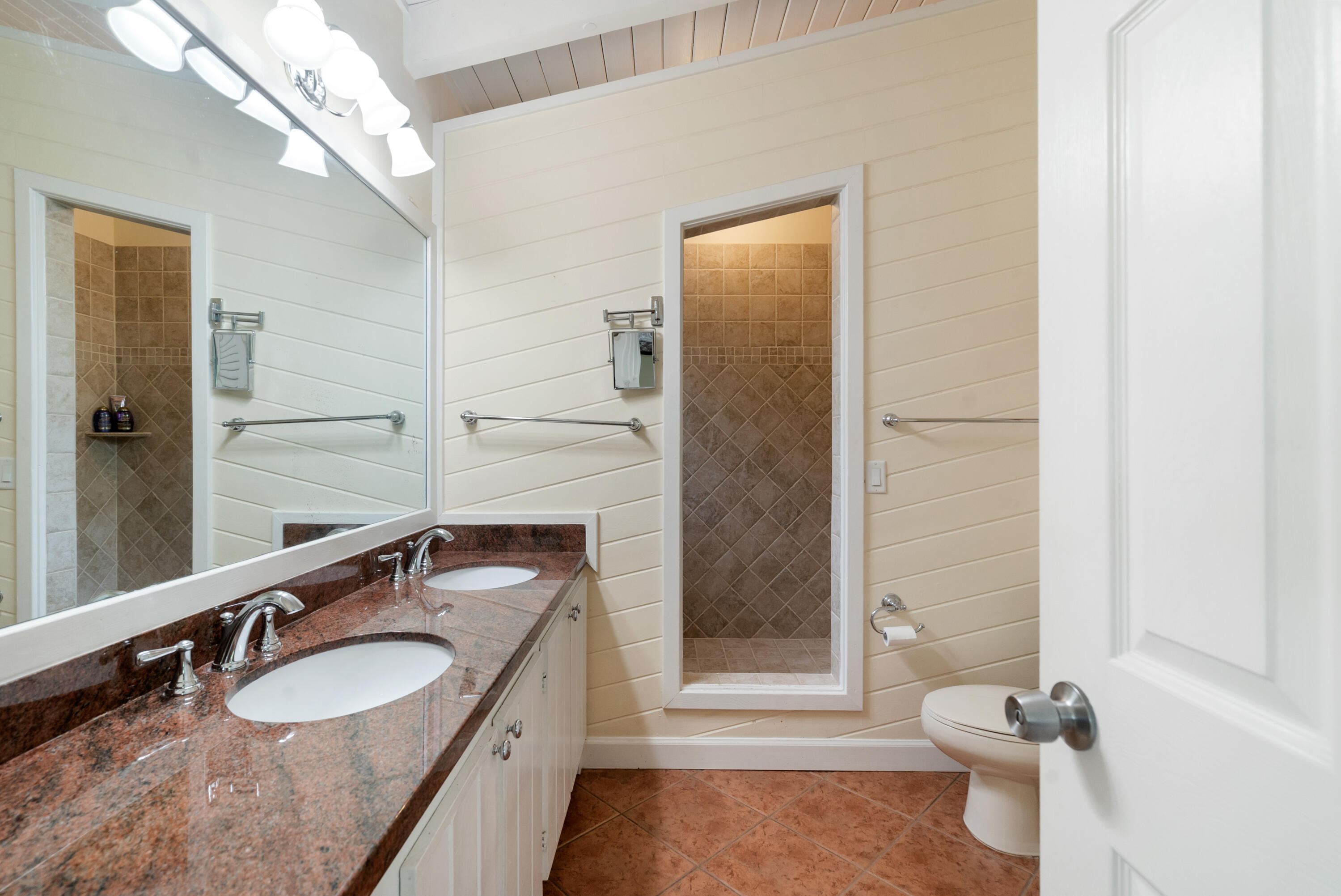 158 Tampa Drive Property Photo 18