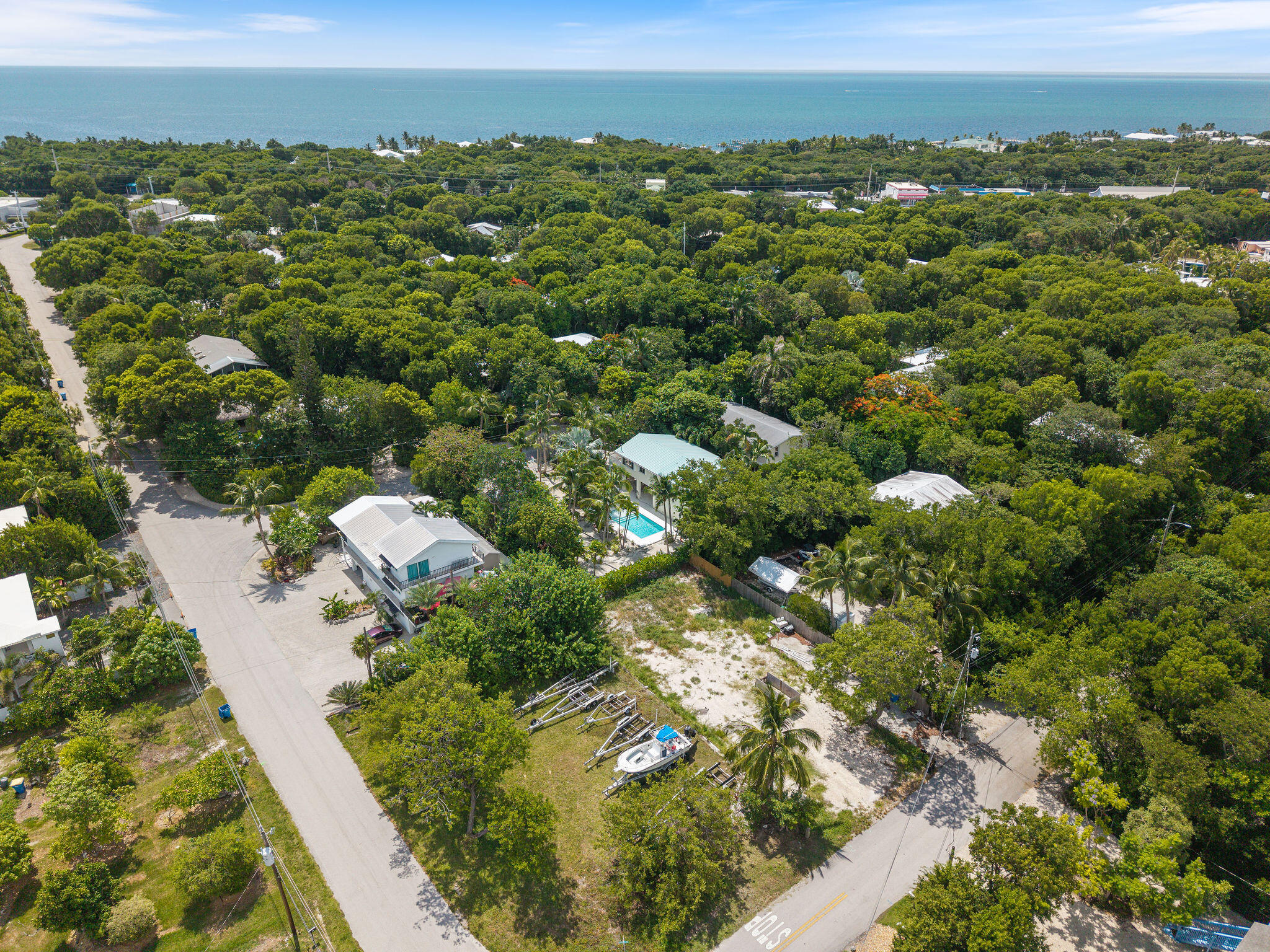 158 Tampa Drive Property Photo 44