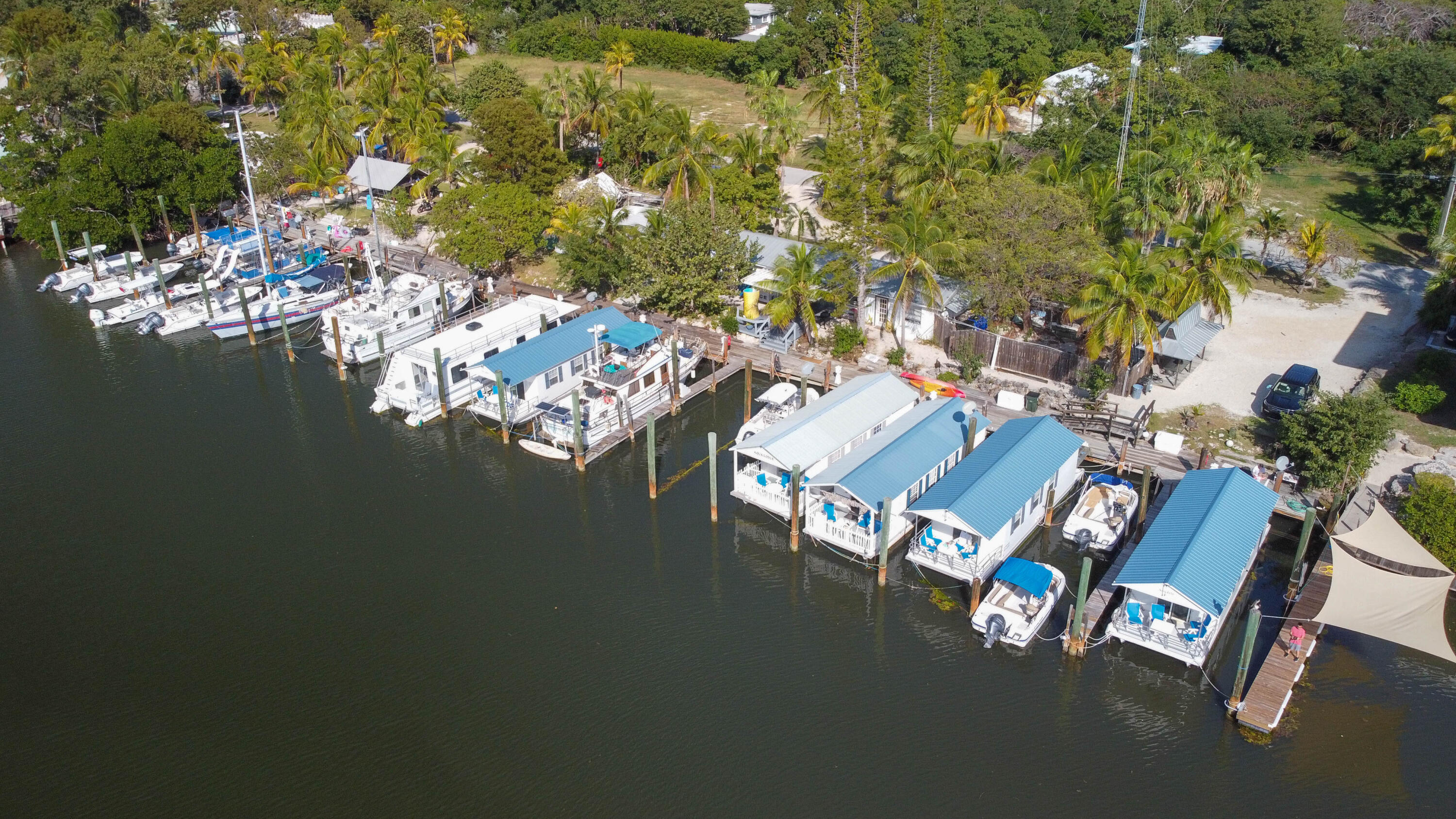 200 Treasure Harbor Drive Property Photo 2