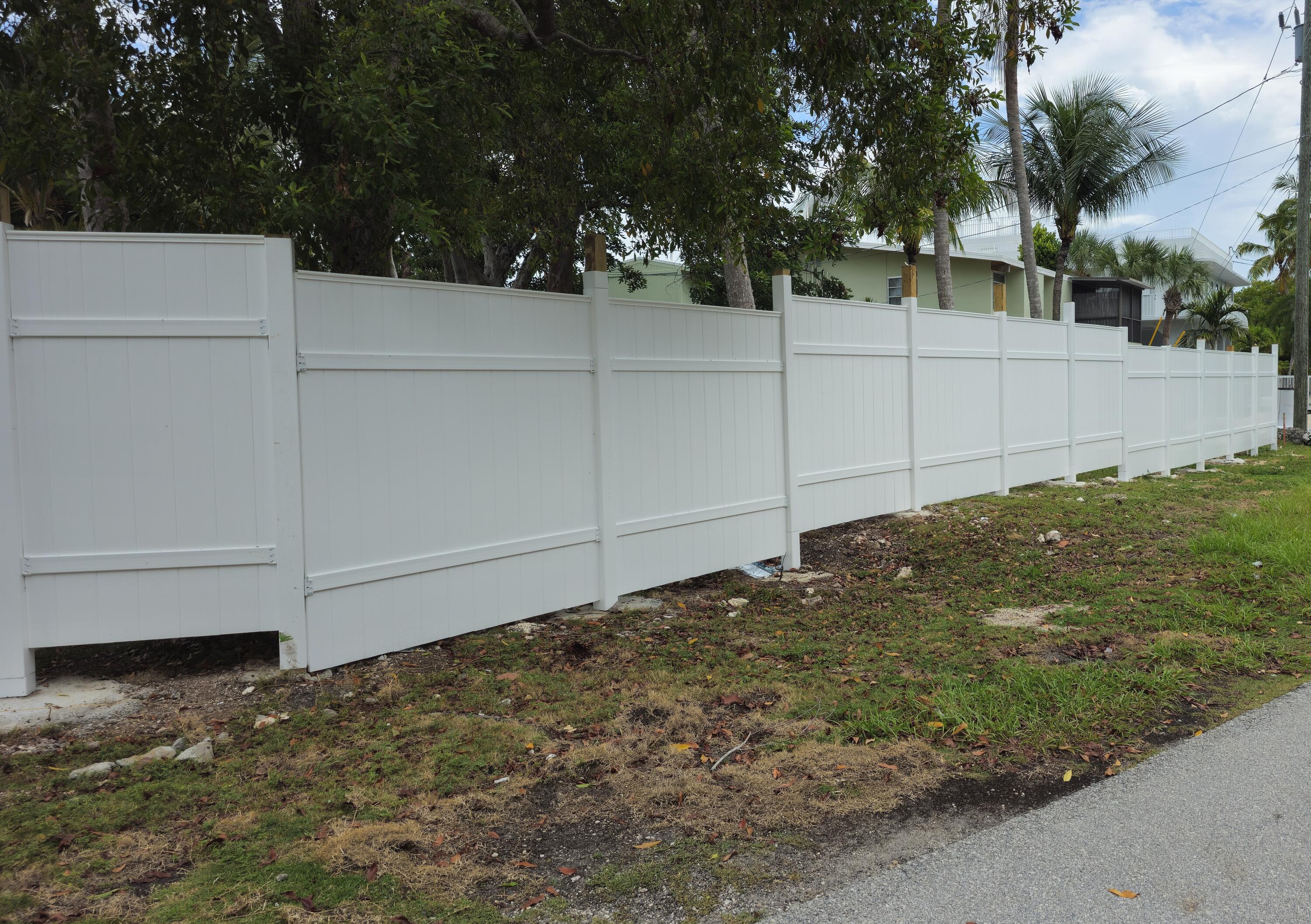 200 Treasure Harbor Drive Property Photo 16