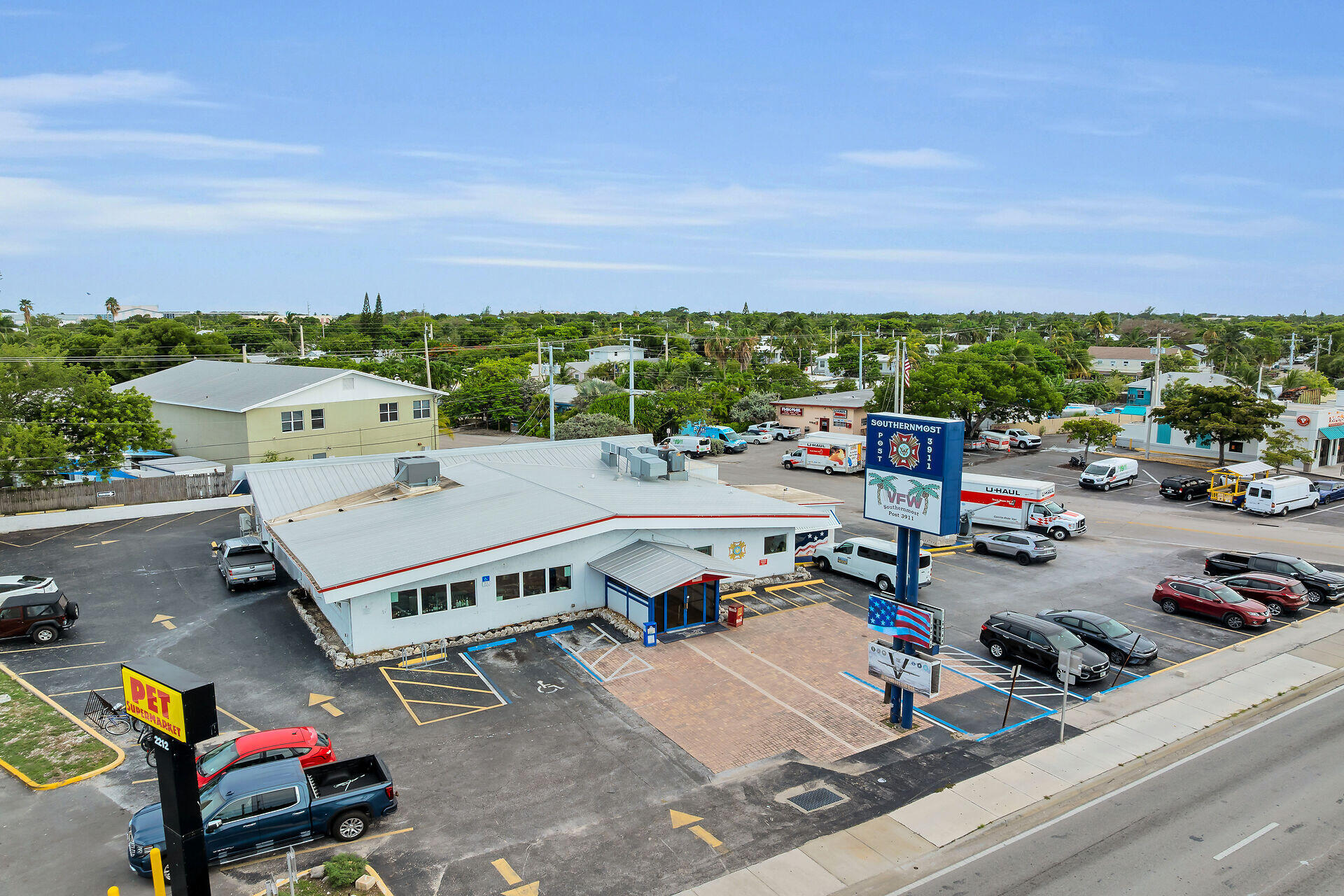 2200 N Roosevelt Boulevard Property Photo 10