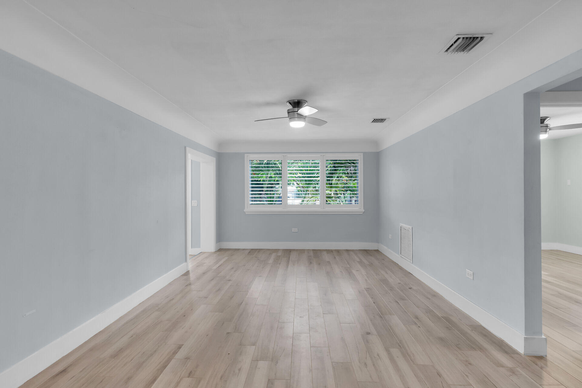 535 Plante Street Property Photo 15