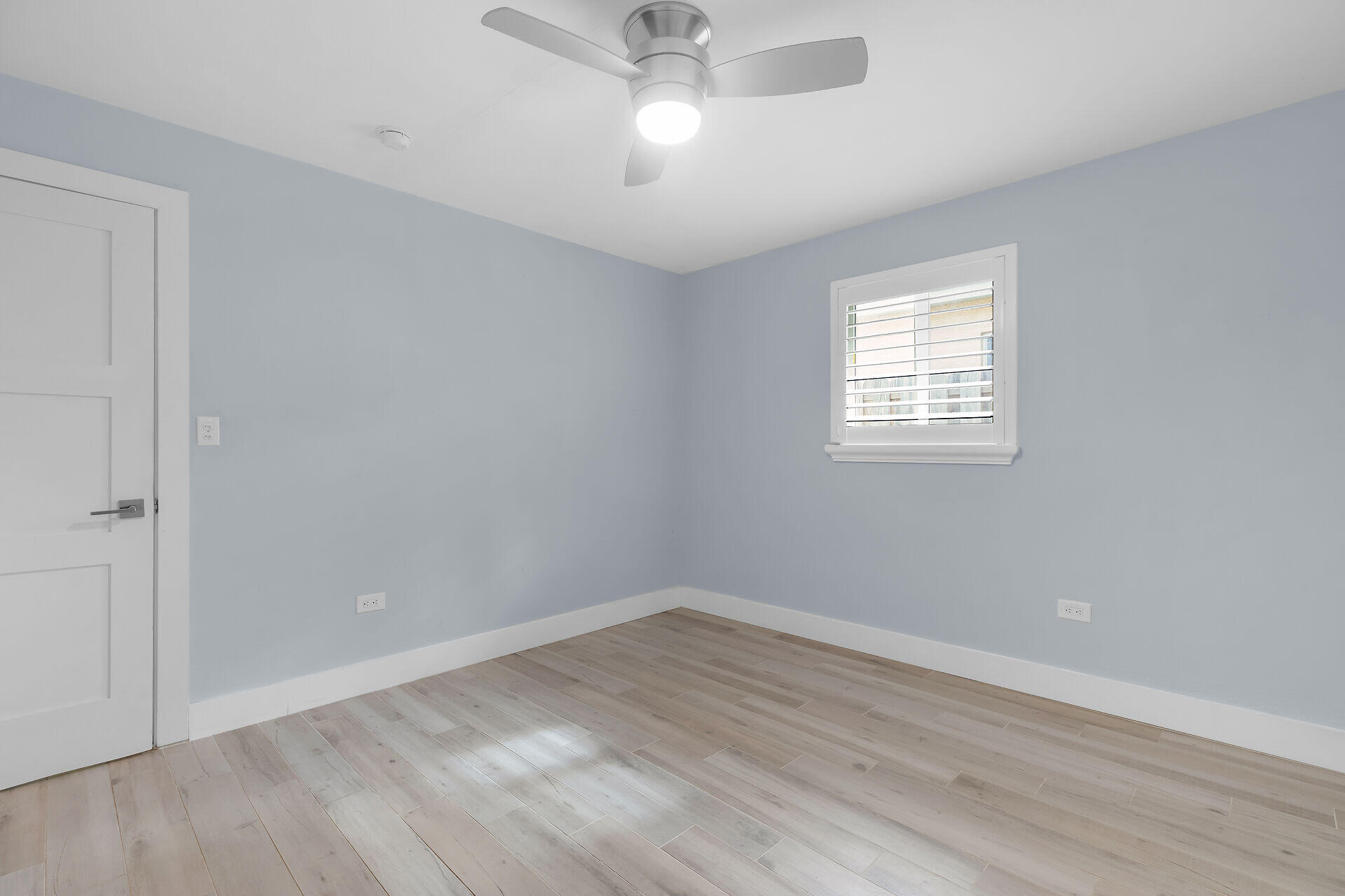 535 Plante Street Property Photo 24