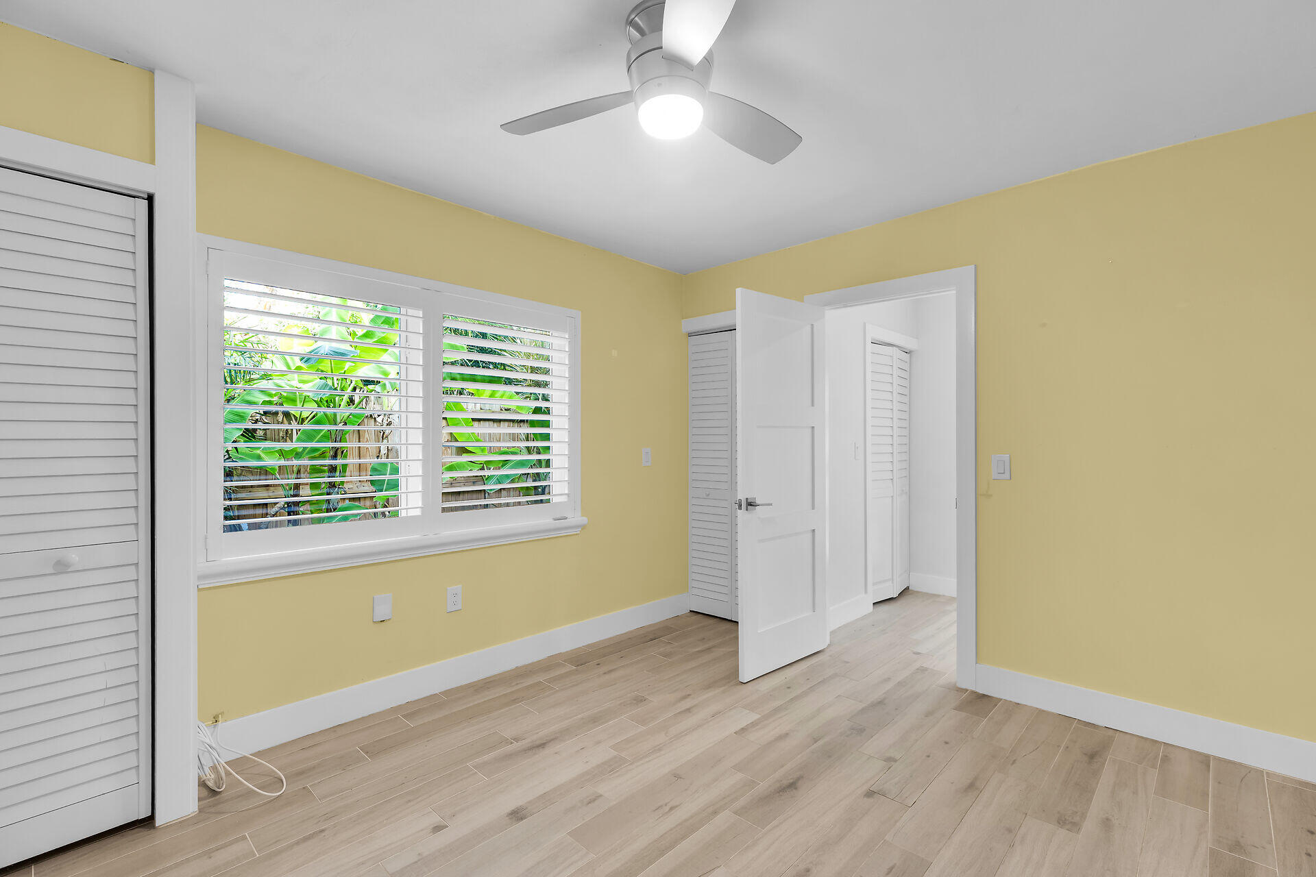 535 Plante Street Property Photo 33
