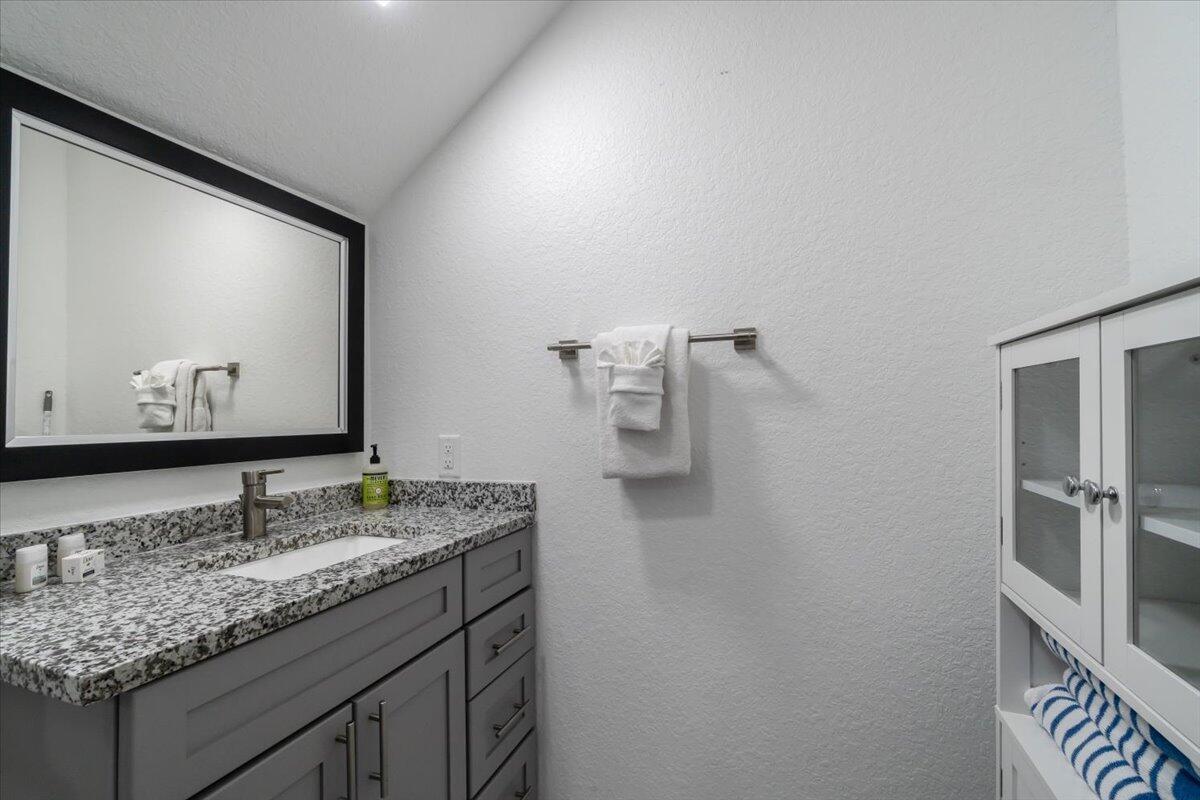 10877 Overseas Highway 94 Property Photo 14