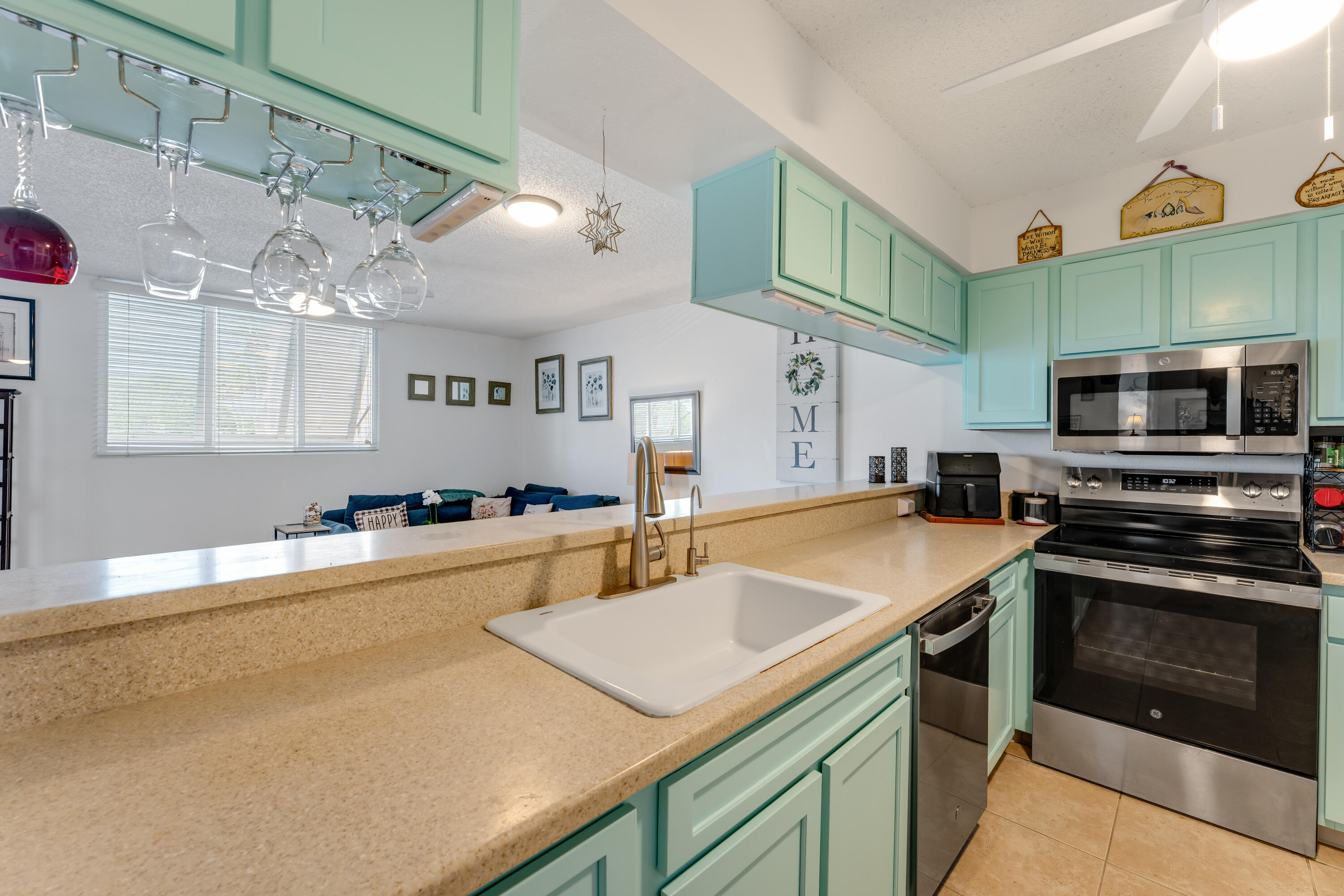 3930 S Roosevelt Boulevard, E104 Property Photo 5