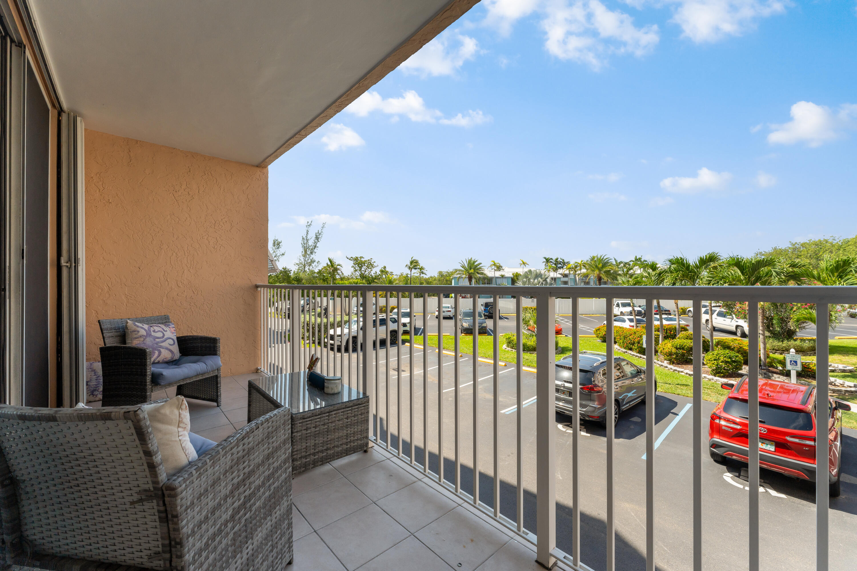 3930 S Roosevelt Boulevard, E104 Property Photo 11