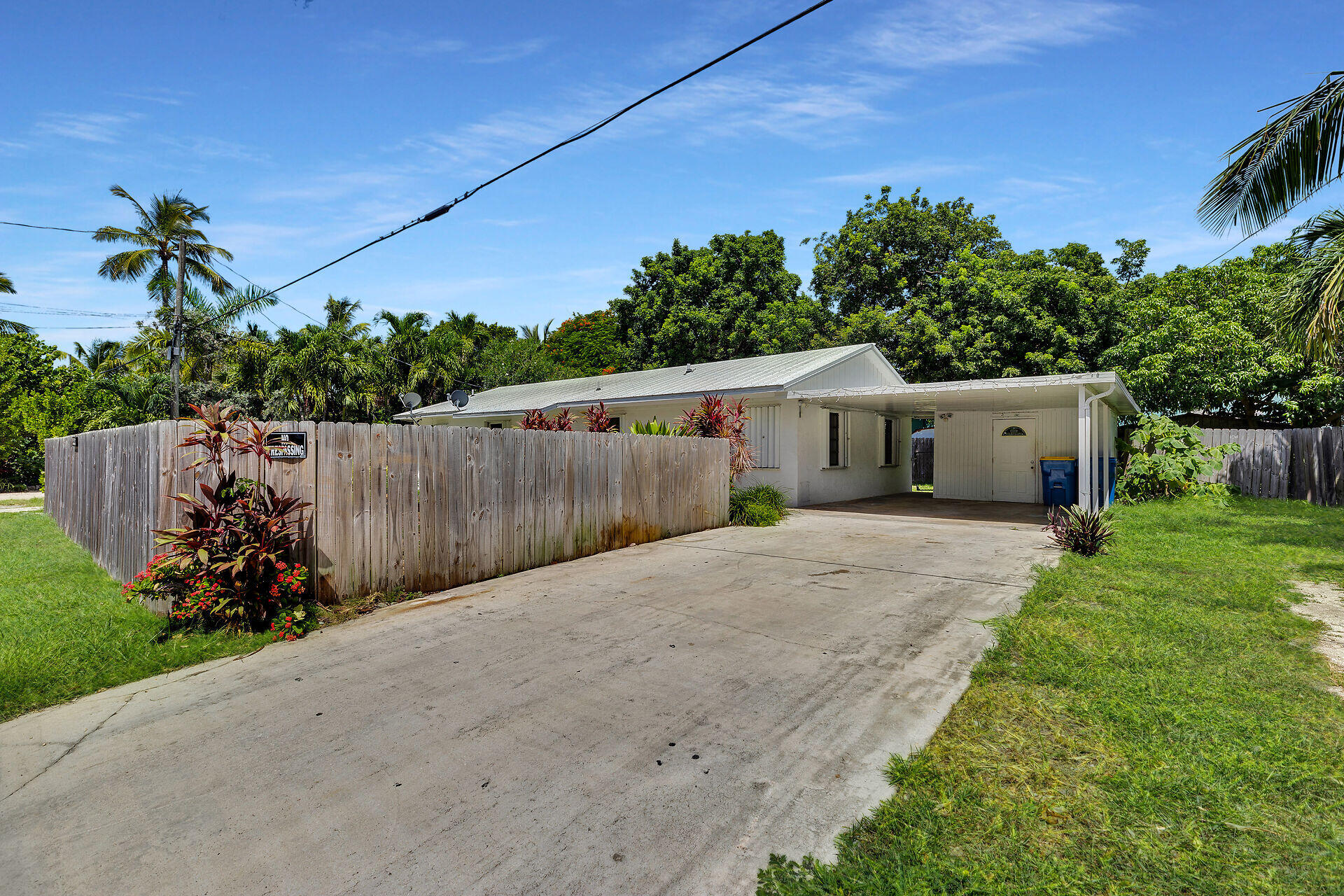 82207 Old Highway