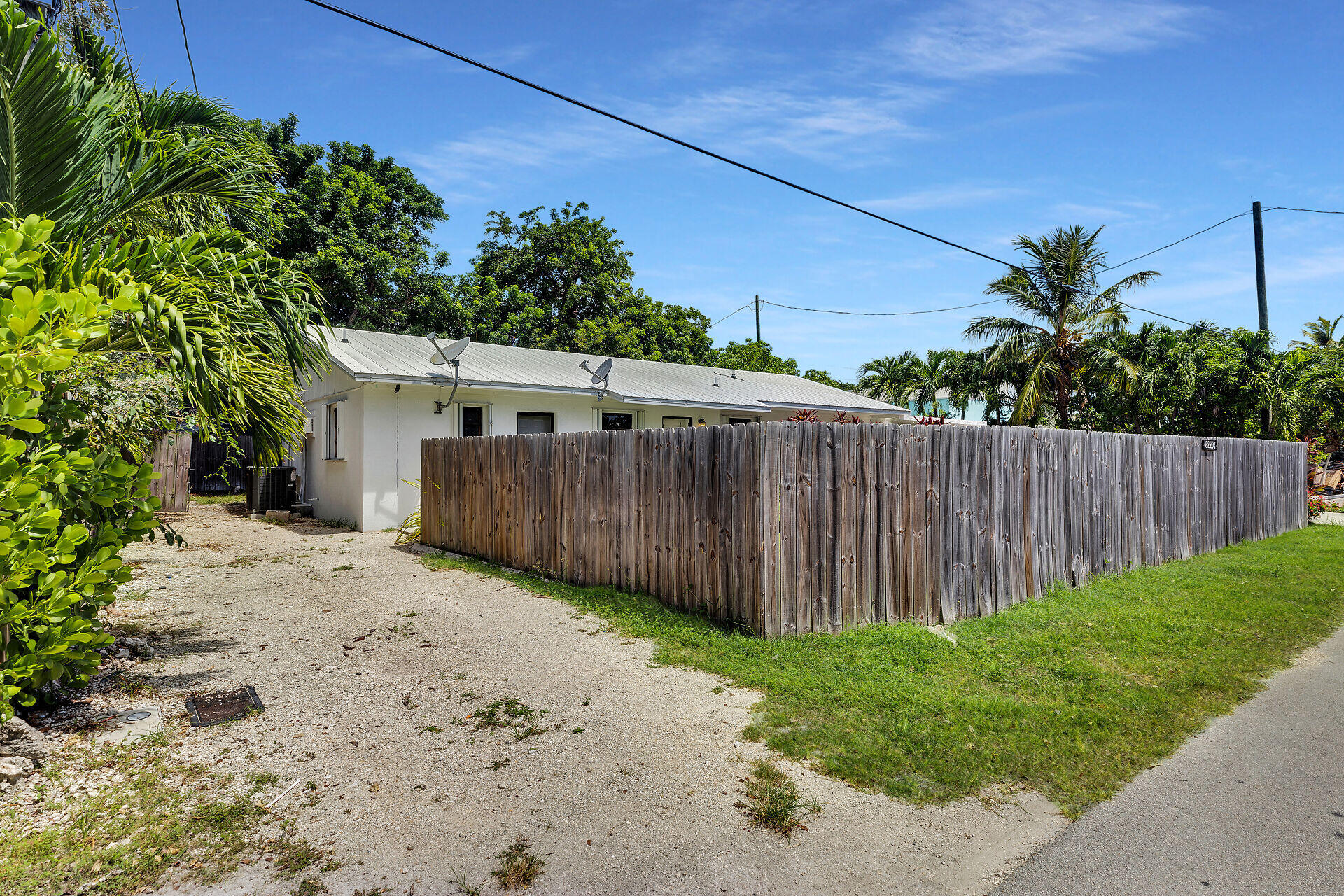 82207 Old Highway Property Photo 15