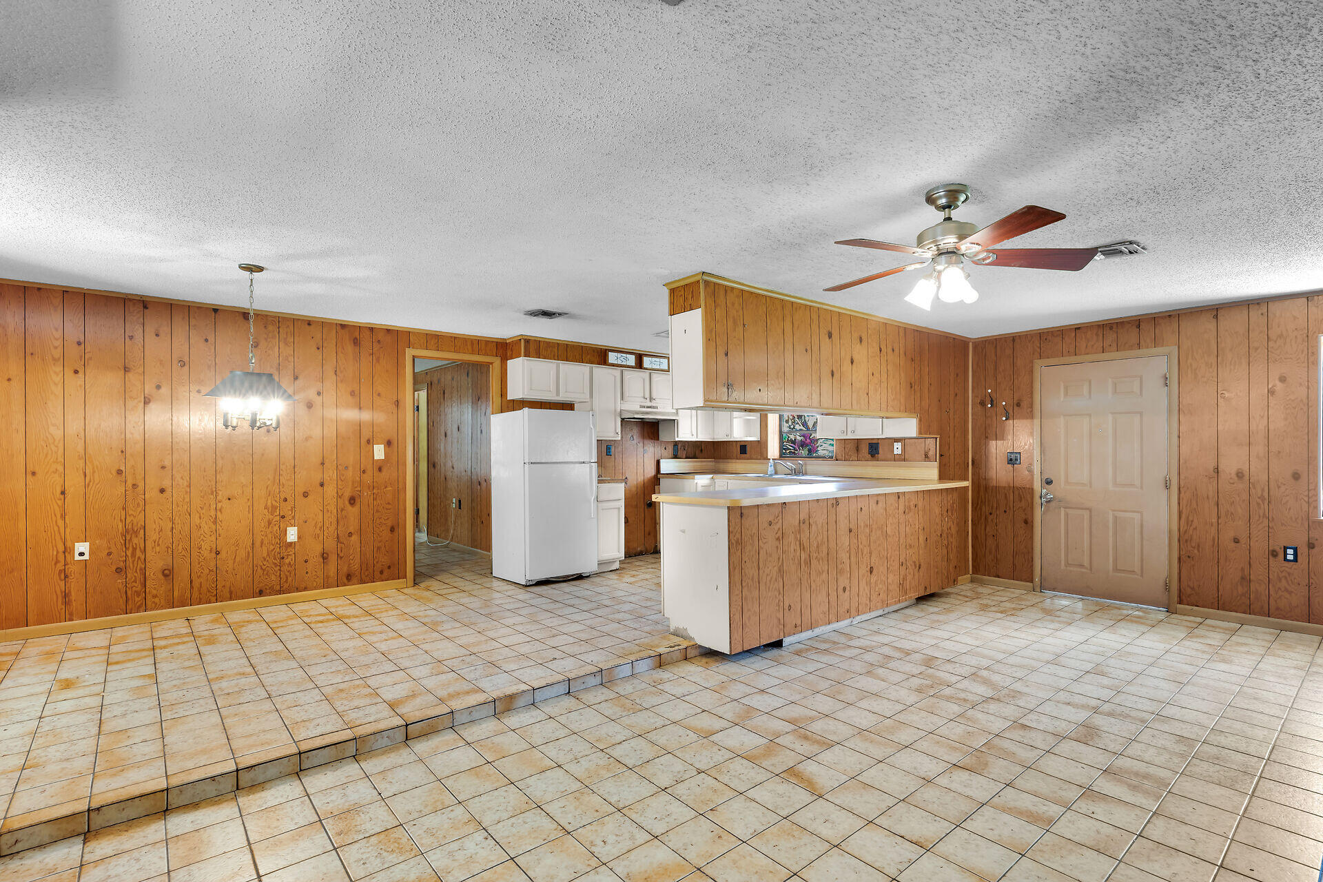 82207 Old Highway Property Photo 18