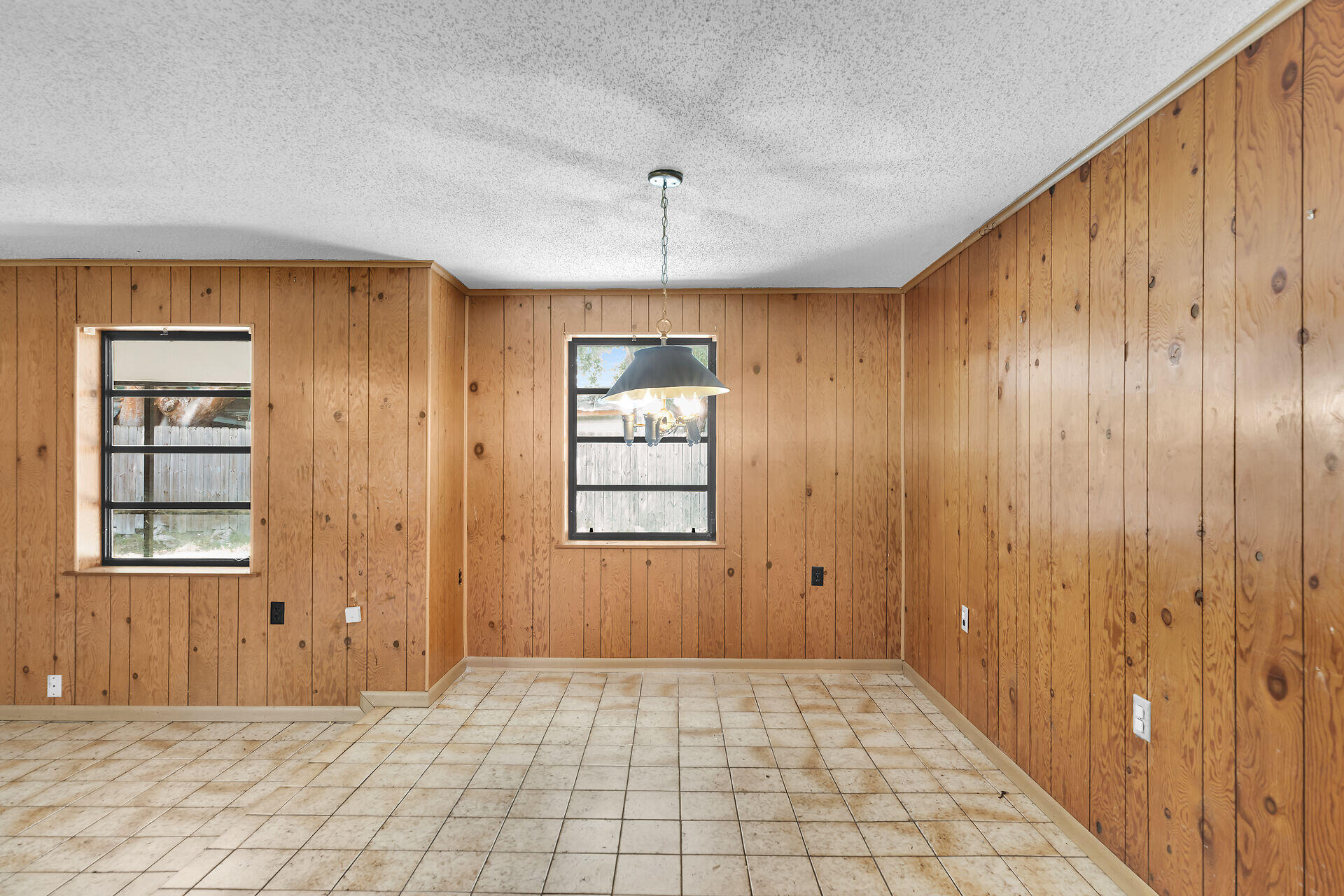 82207 Old Highway Property Photo 20