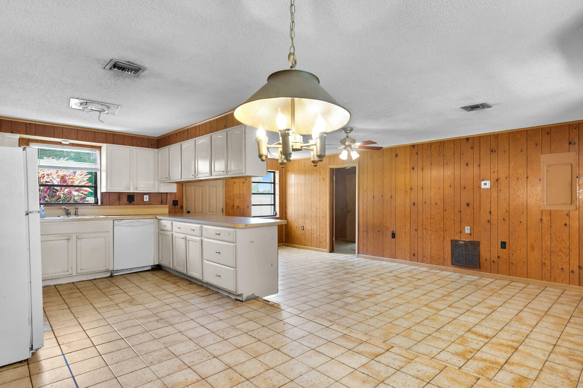 82207 Old Highway Property Photo 21
