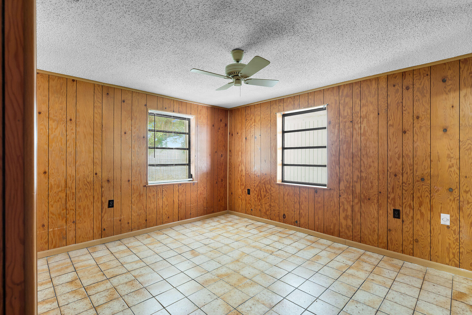 82207 Old Highway Property Photo 24