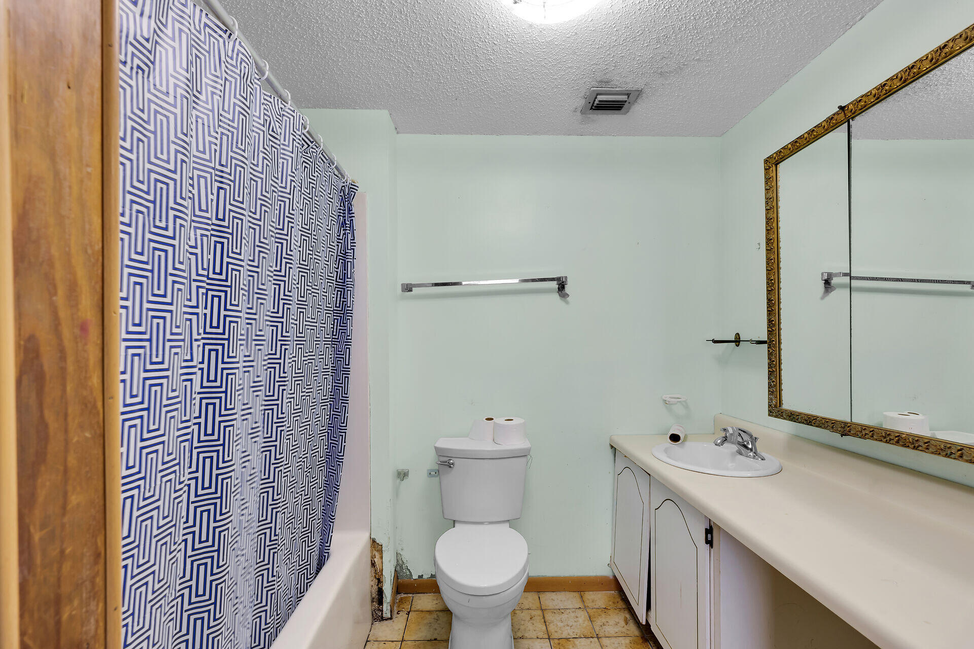 82207 Old Highway Property Photo 28