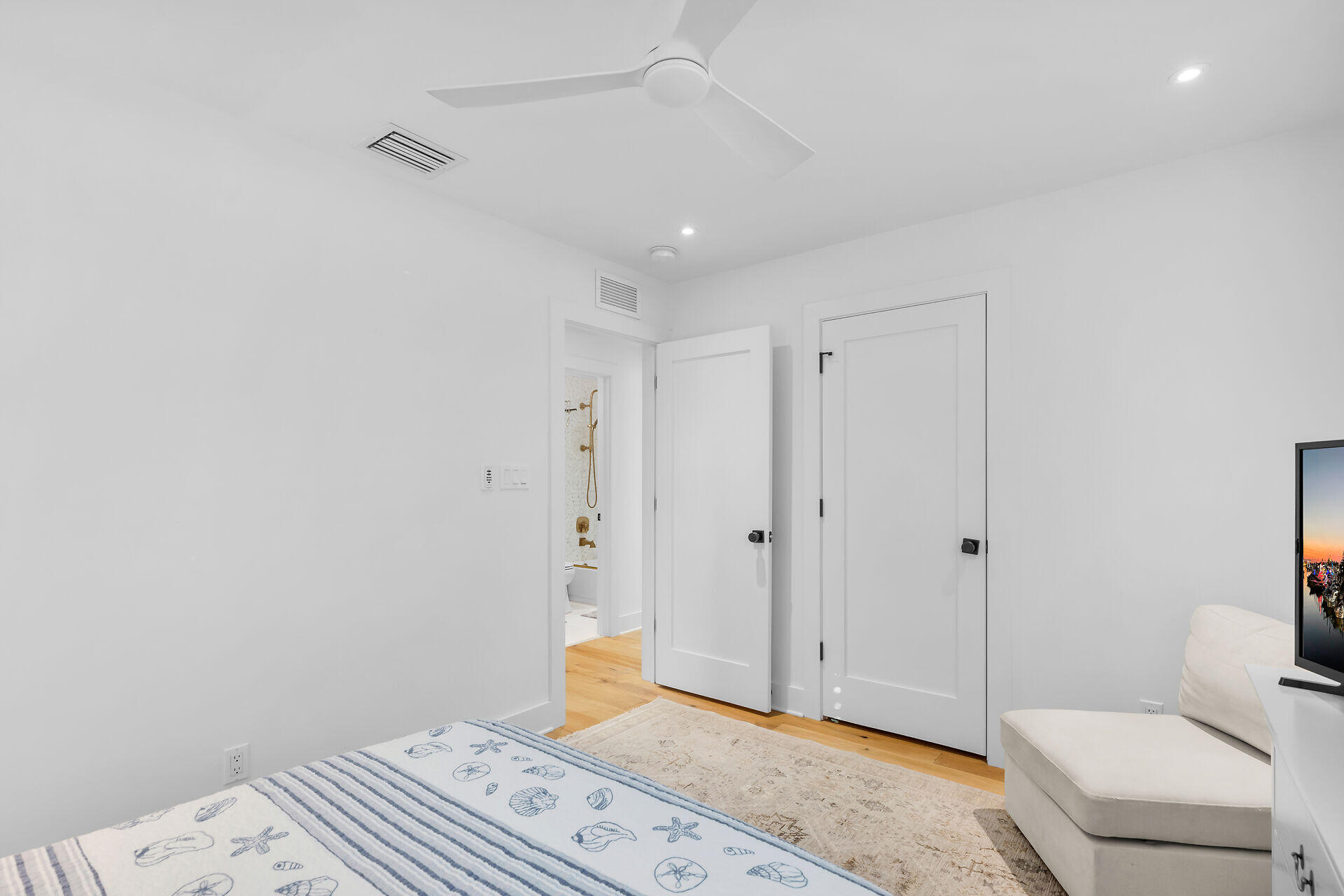 13 Arbutus Drive Property Photo 31