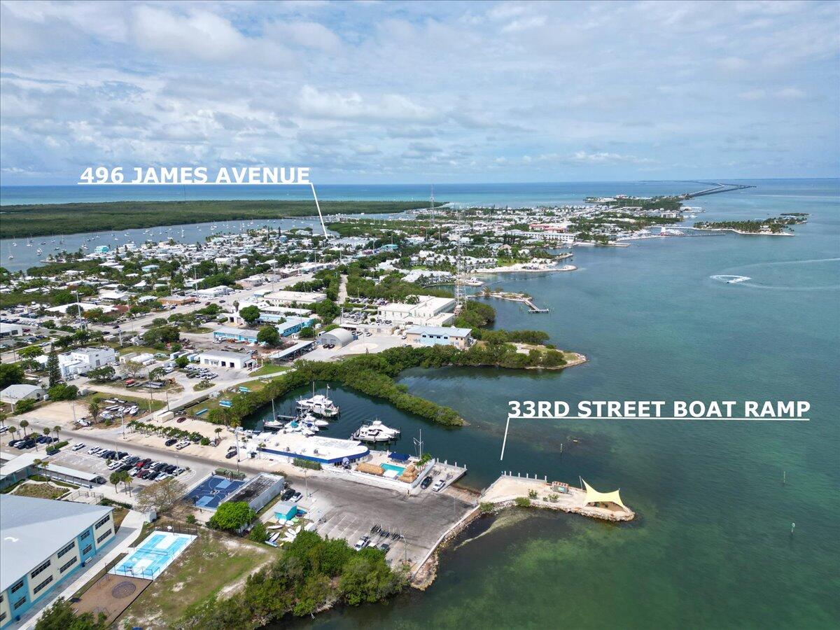 496 James Avenue Property Photo 14